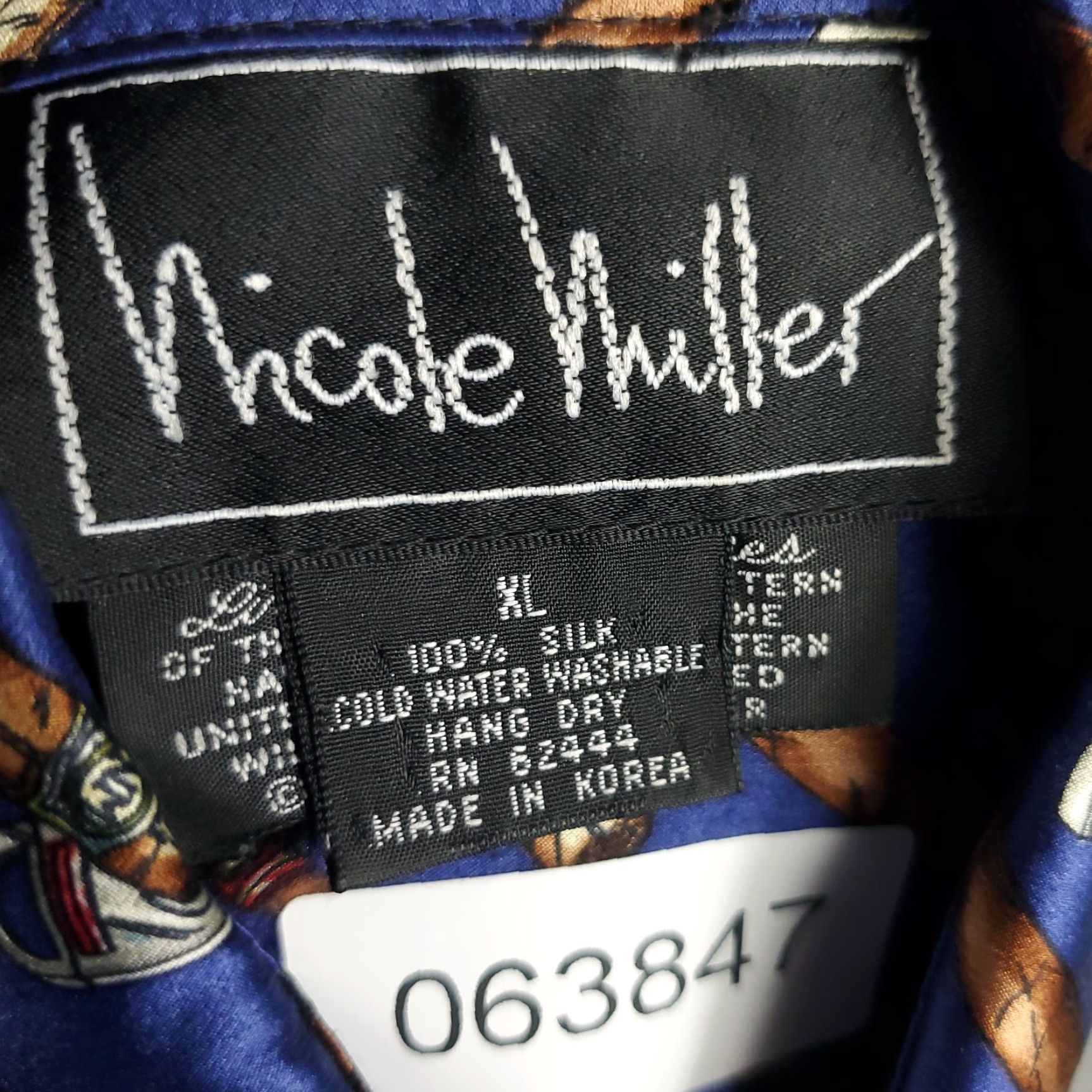 Nicole Miller VINTAGE Nicole Miller Shirt Mens XL Blue Silk Graphic Print Button-Up Short Sleeve Collared Cigar Art 90s Casual Party/Cocktail Travel Size US XL / EU 56 / 4 - 7 Thumbnail