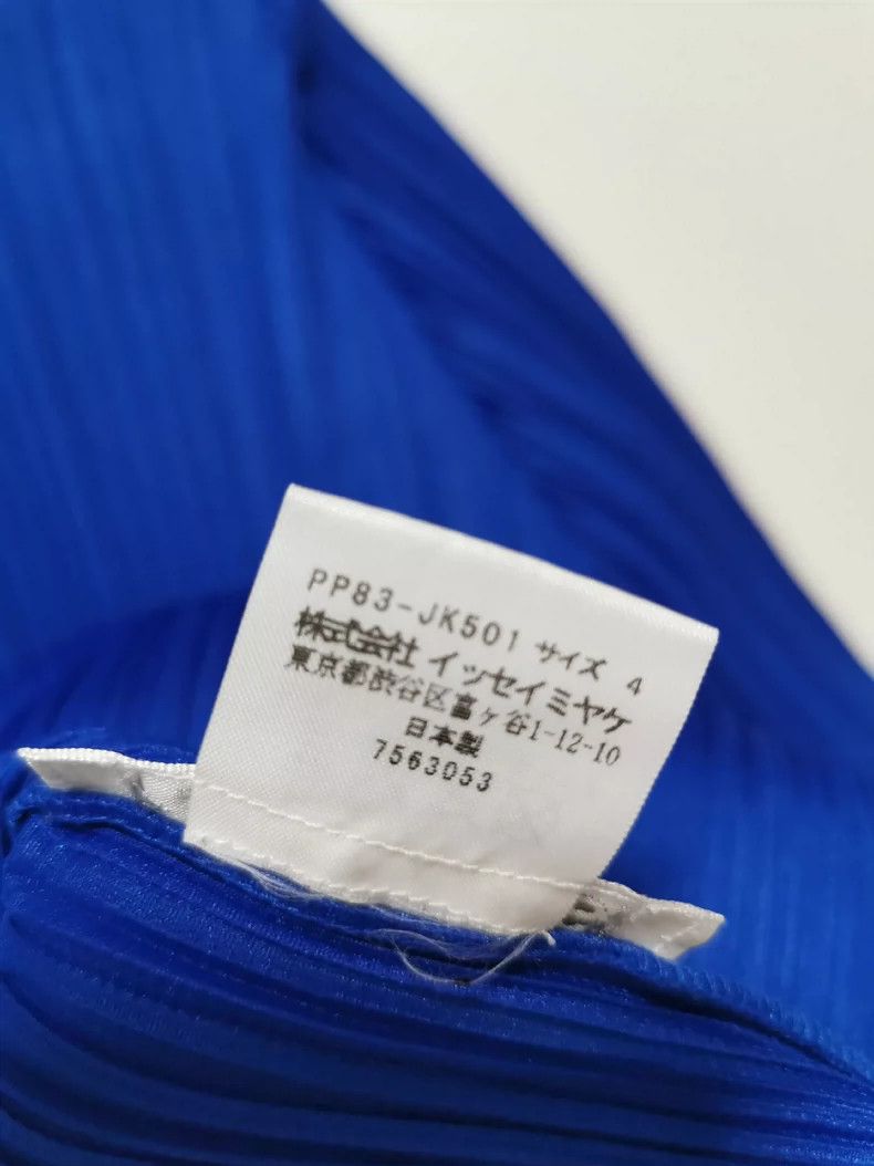 Issey Miyake Issey Miyake size:4 Blue detergent laundry liquid top Size S / US 4 / IT 40 - 5 Thumbnail