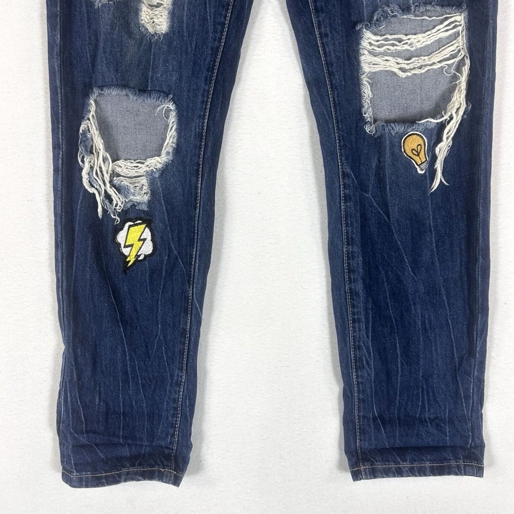 Forever 21 FOREVER 21 Jeans Straight Leg w/ Patches Womens 28 Blue Denim High Rise Casual Vintage No Size 28" / US 6 / IT 42 - 3 Thumbnail