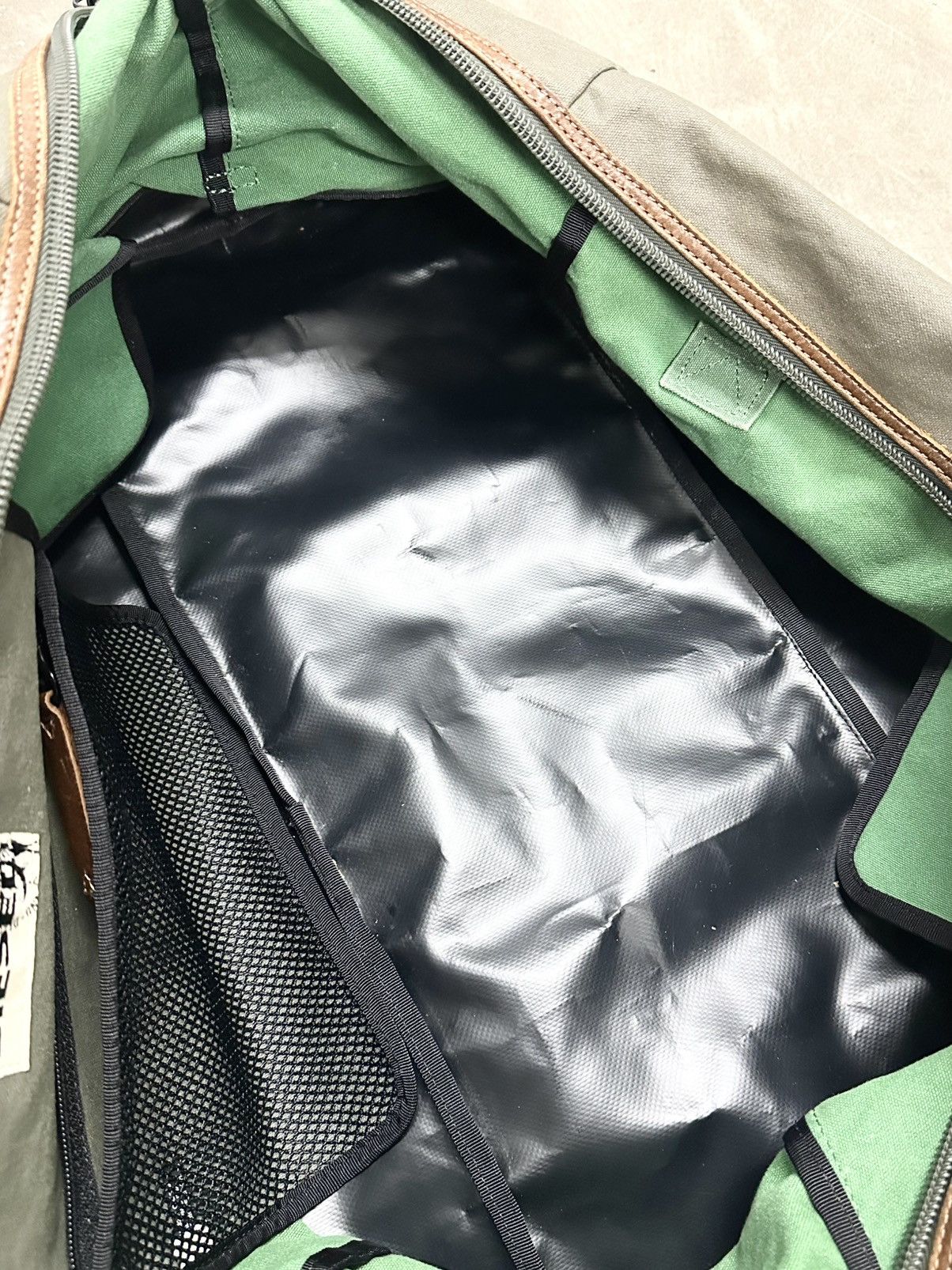 Diesel VTG Diesel Army Green Khaki Leather Trim Travel Duffle Bag Size ONE SIZE - 7 Thumbnail