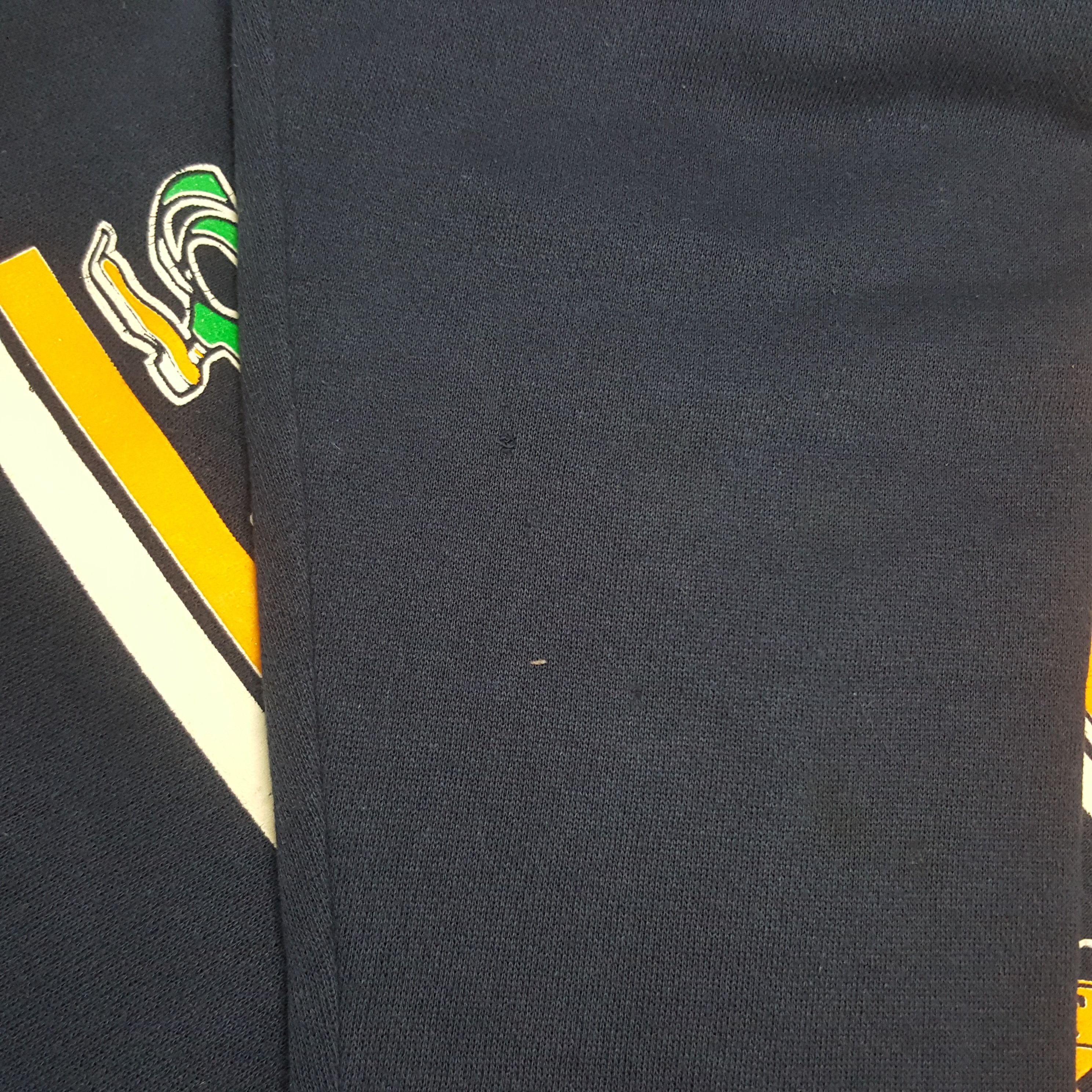 Vintage Vintage Notre Dame Fighting Irish University Sweatshirt Size US L / EU 52-54 / 3 - 8 Thumbnail