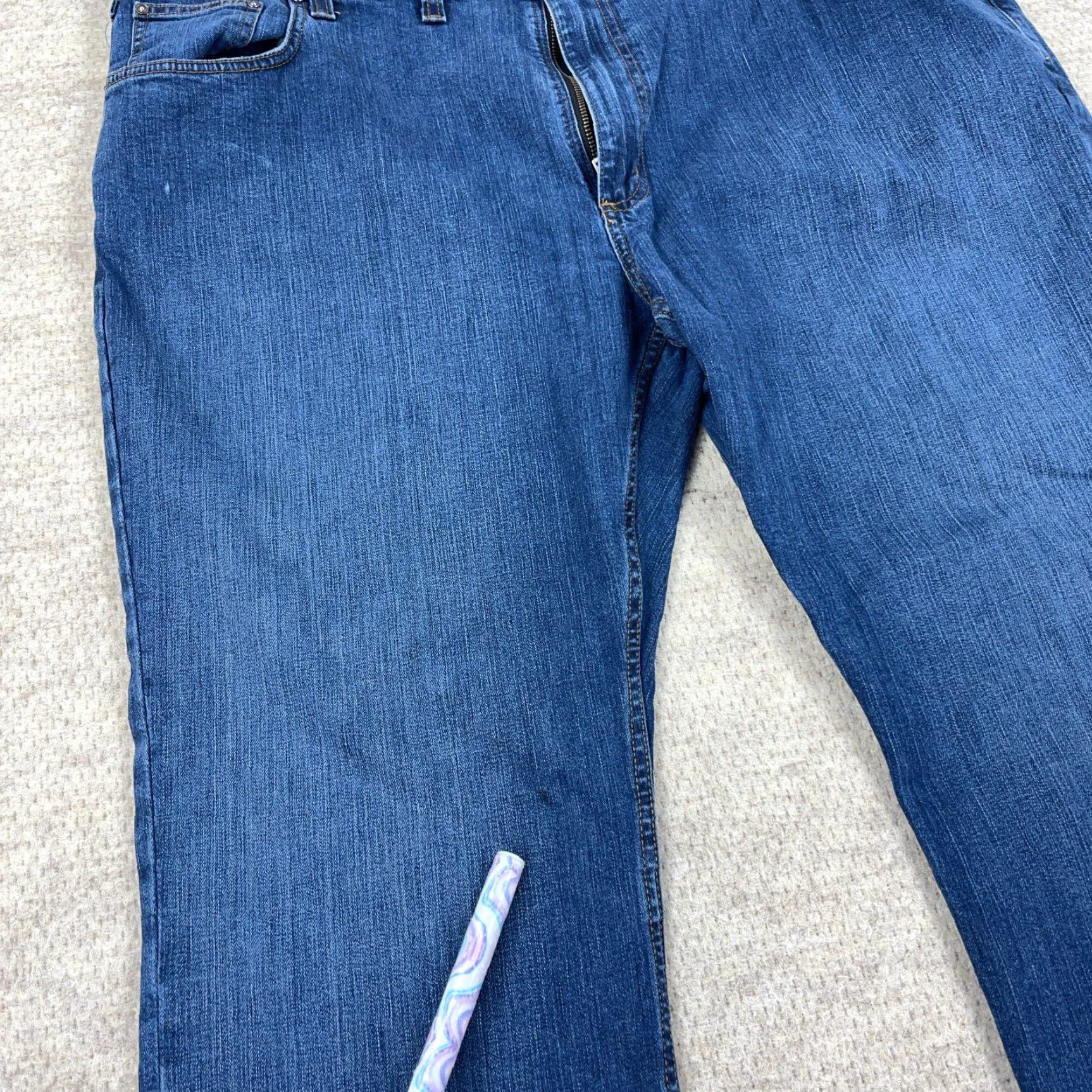Carhartt VINTAGE Carhartt Jeans Men 46x30 Straight Leg Relaxed Fit Med Wash Work Wear Adult Jeans Men Blue 46 30 Pocket Pockets Logo 5-Pocket Denim Cotton Size US 30 / EU 46 - 5 Thumbnail