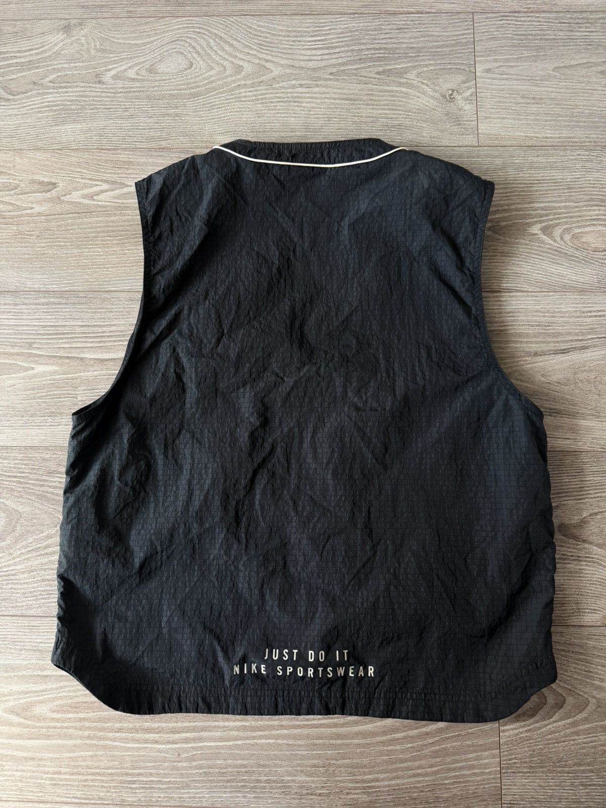Nike Nike DNA Woven Vest Streetwear Sportswear Size US M / EU 48-50 / 2 - 25 Thumbnail