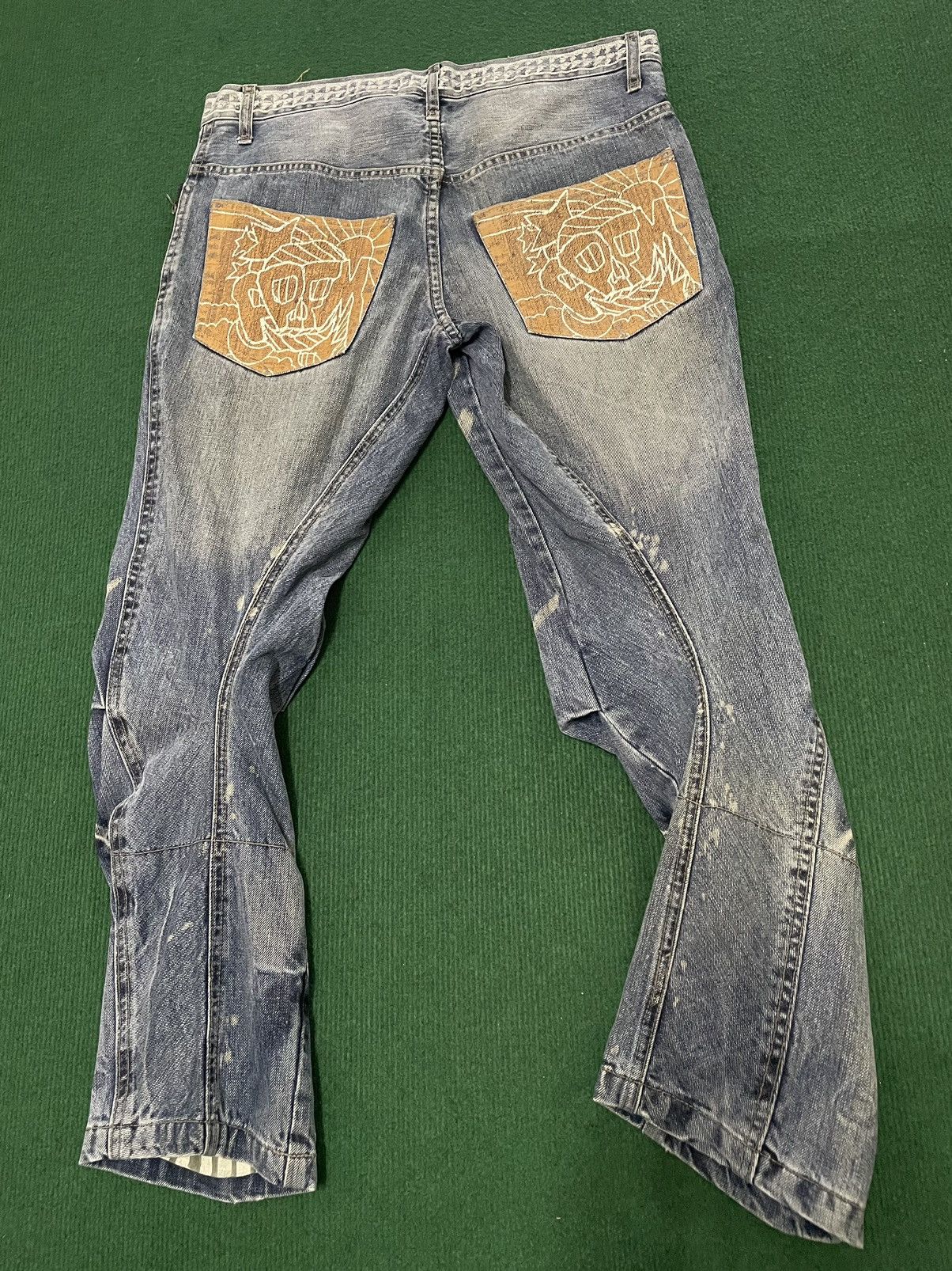 PPFM Rare PPFM Distressed Big Painted Twisted Leg Jeans Size US 32 / EU 48 - 6 Thumbnail