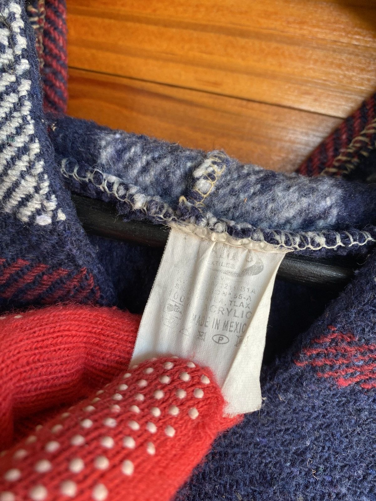 Vintage Vintage Baja Hoodie Striped Pullover Mexico Blanket Hoodie Size US S / EU 44-46 / 1 - 6 Thumbnail