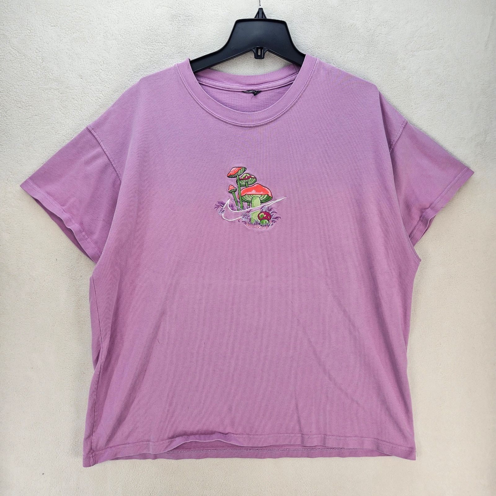Nike NIKE MEN'S XXL PURPLE MUSHROOM EMBROIDERED TEE 100% COTTON Size US XXL / EU 58 / 5 - 1 Thumbnail
