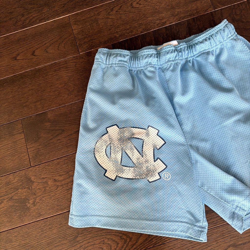 Eric Emanuel × NCAA Eric Emanuel x UNC Mesh Shorts Large Size US 32 / EU 48 - 3 Thumbnail