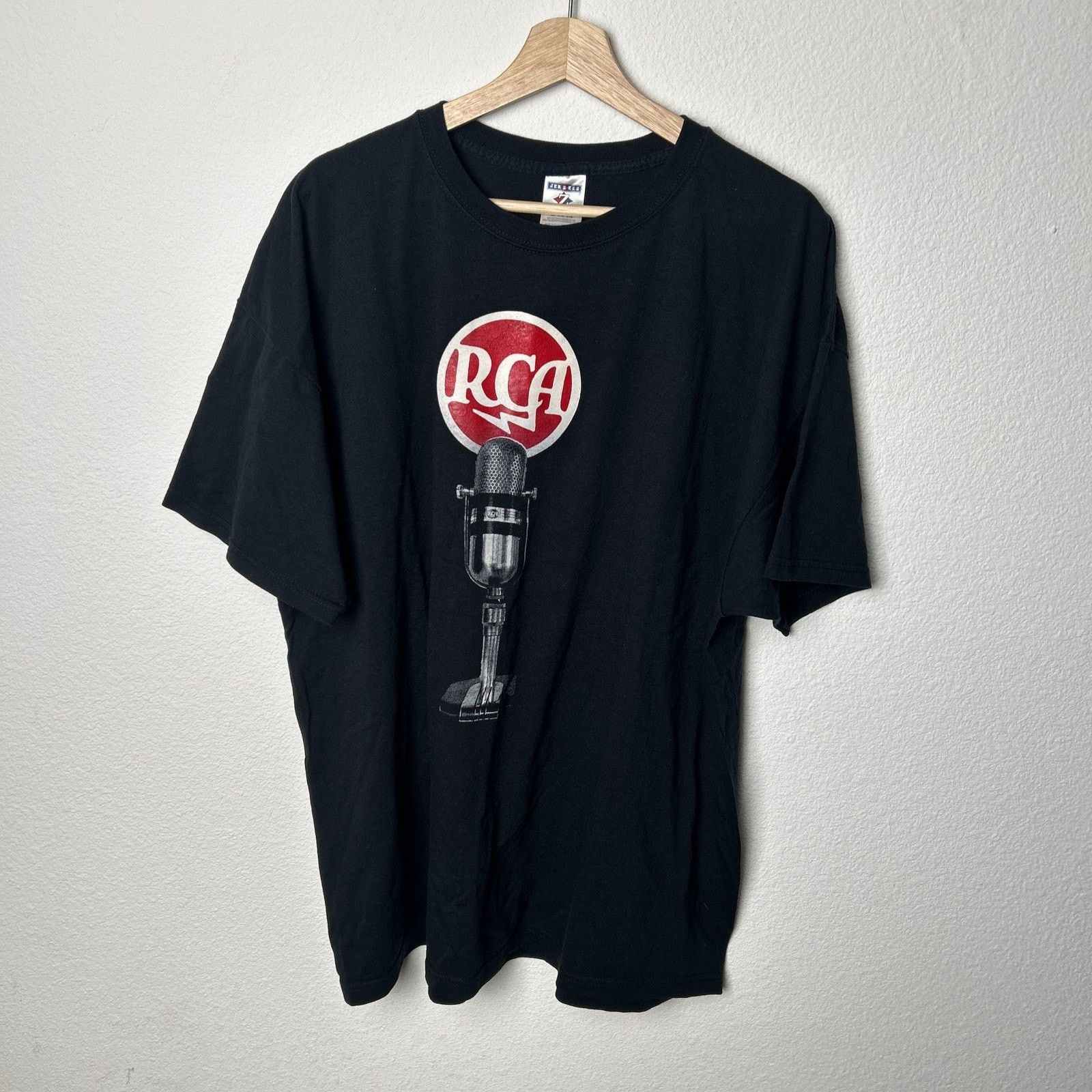 Jerzees RCA Microphone Print Black Short Sleeve T-Shirt Size 2XL Size US XXL / EU 58 / 5 - 1 Thumbnail