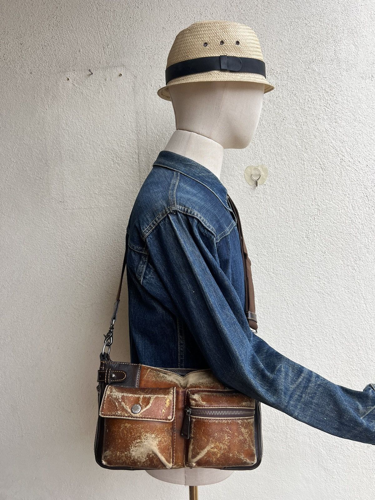 Japanese Brand Lin-ku Japan Distressed Waxed Patina Leather Cargo Bag Sling Size ONE SIZE - 3 Thumbnail