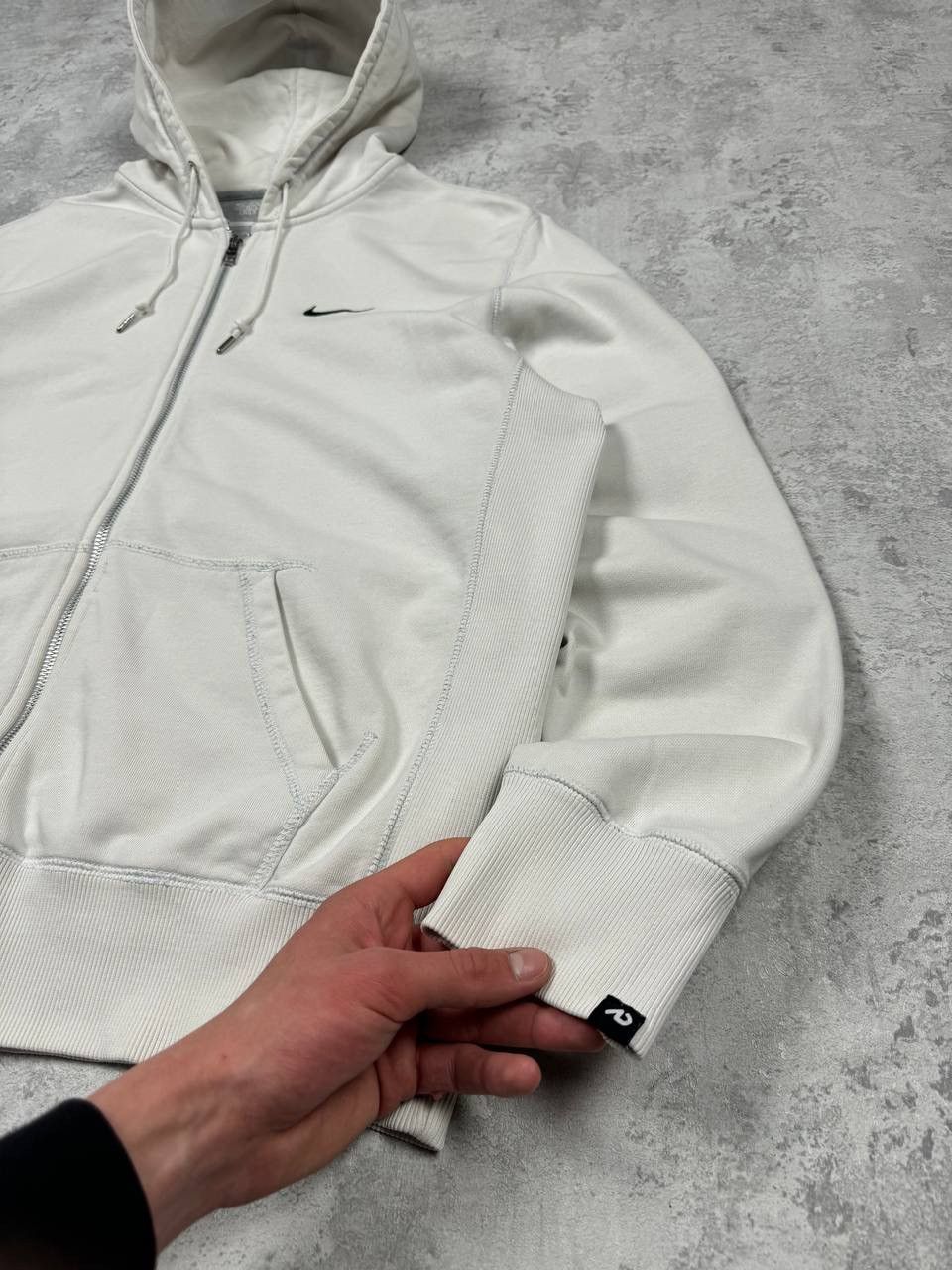Nike Vintage Nike Y2K White Zip Hoodie Size US XL / EU 56 / 4 - 7 Thumbnail
