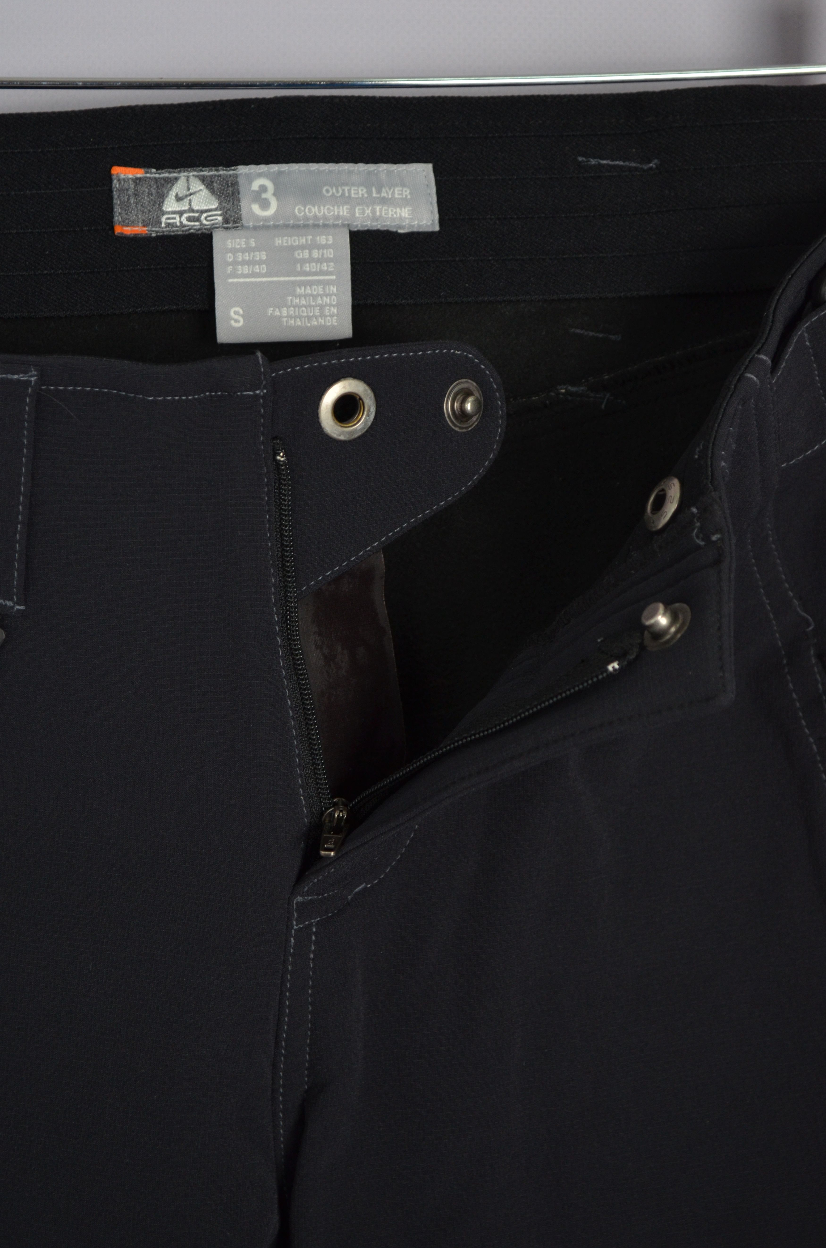 Designer × Nike ACG Nike ACG Softshell Ski Snowboard Snowpants Pants Activewear Size 28" / US 6 / IT 42 - 8 Thumbnail