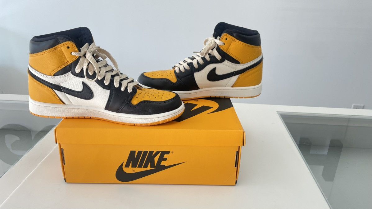 Jordan Brand Jordan 1 Retro High “TAXI” Size US 9 / EU 42 - 3 Thumbnail