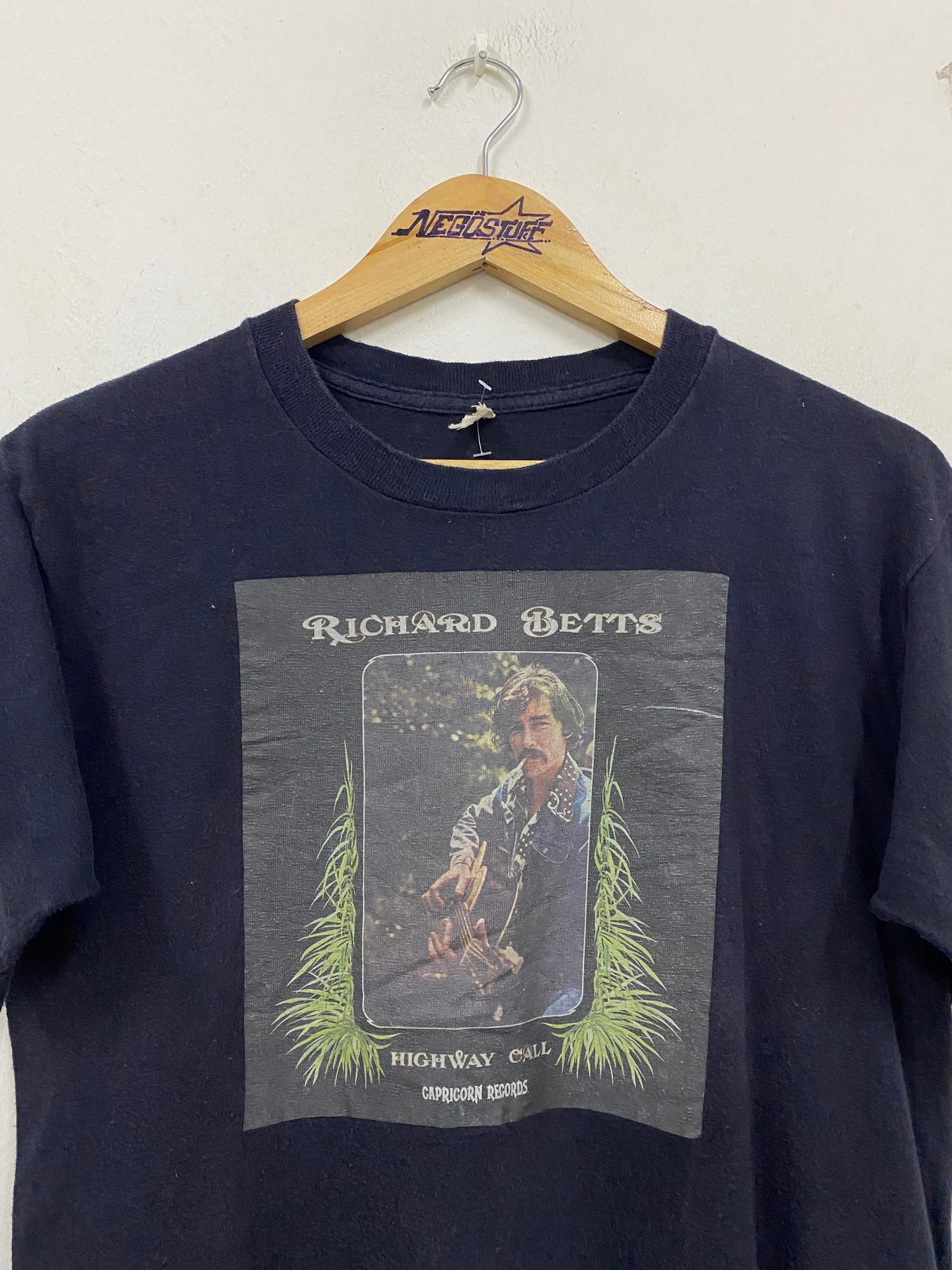 Band Tees Vintage 70s Richard Betts of The Allman Brothers band tee Size US M / EU 48-50 / 2 - 6 Thumbnail