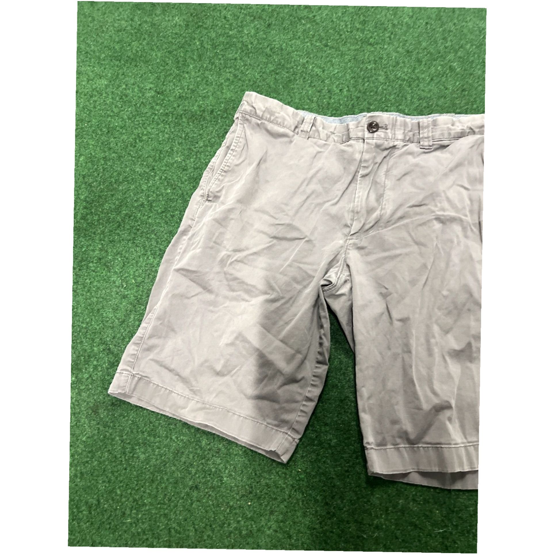 J.Crew J.Crew Shorts Adult 33 Gray Chino Stretch 10.5" Inseam Casual Preppy Mens Size US 33 - 2 Thumbnail