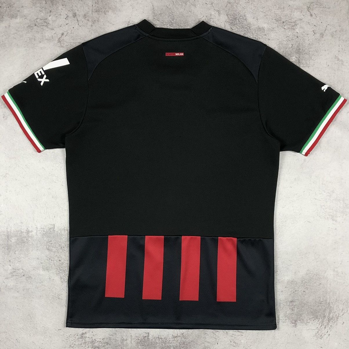 Puma AC Milan 2022-2023 Puma Home Soccer Jersey Kit Size US M / EU 48-50 / 2 - 18 Thumbnail