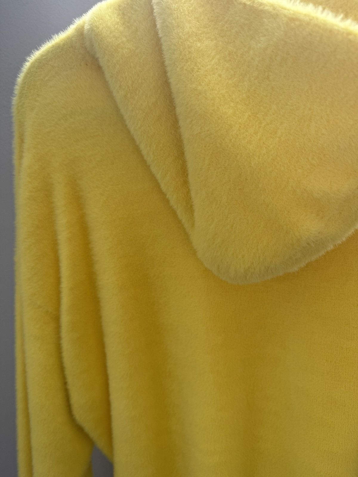PDF PDF Yellow Hoodie Size US M / EU 48-50 / 2 - 9 Thumbnail