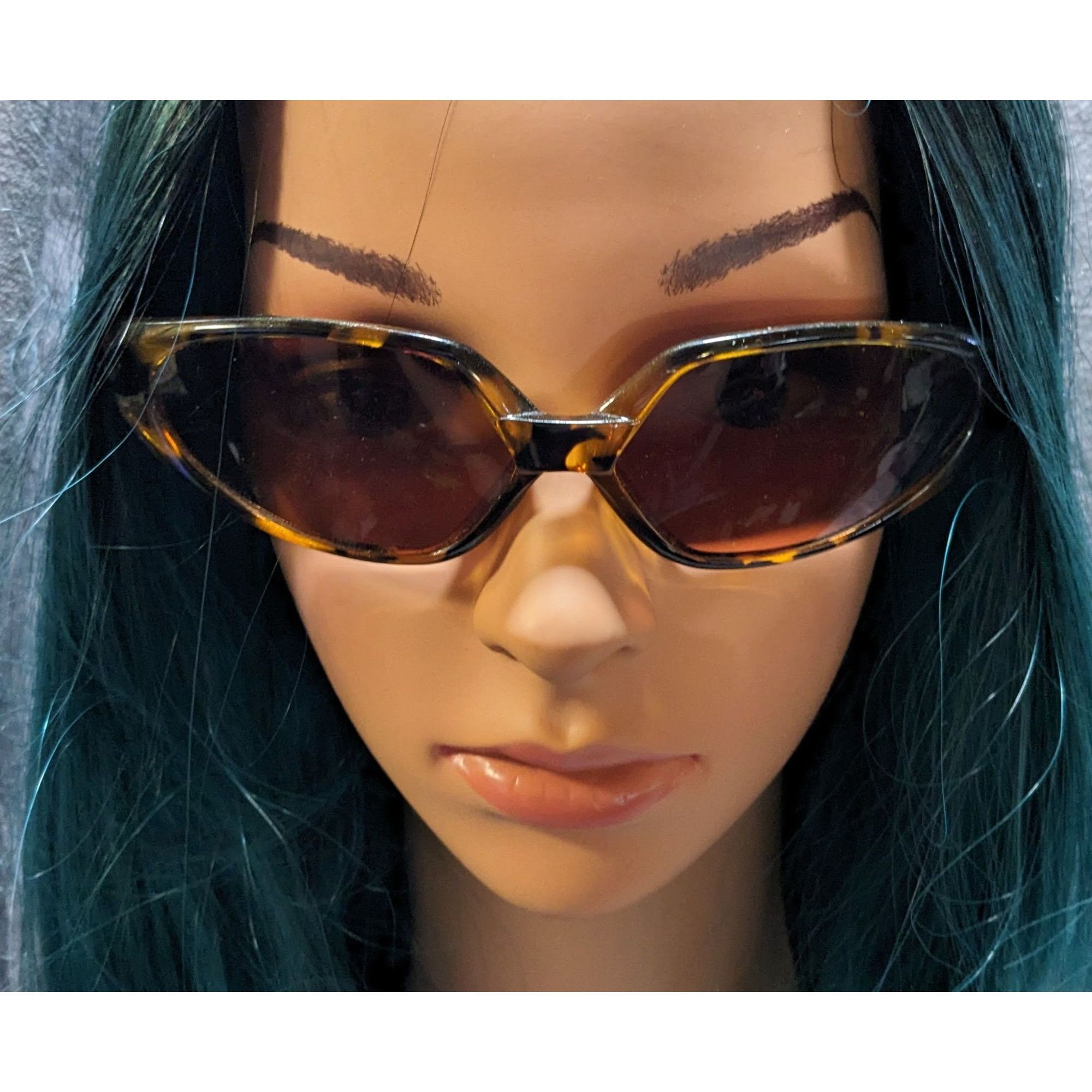 Other Revlon Retro Brown And Gold Tortoise Sunglasses Size ONE SIZE - 3 Thumbnail
