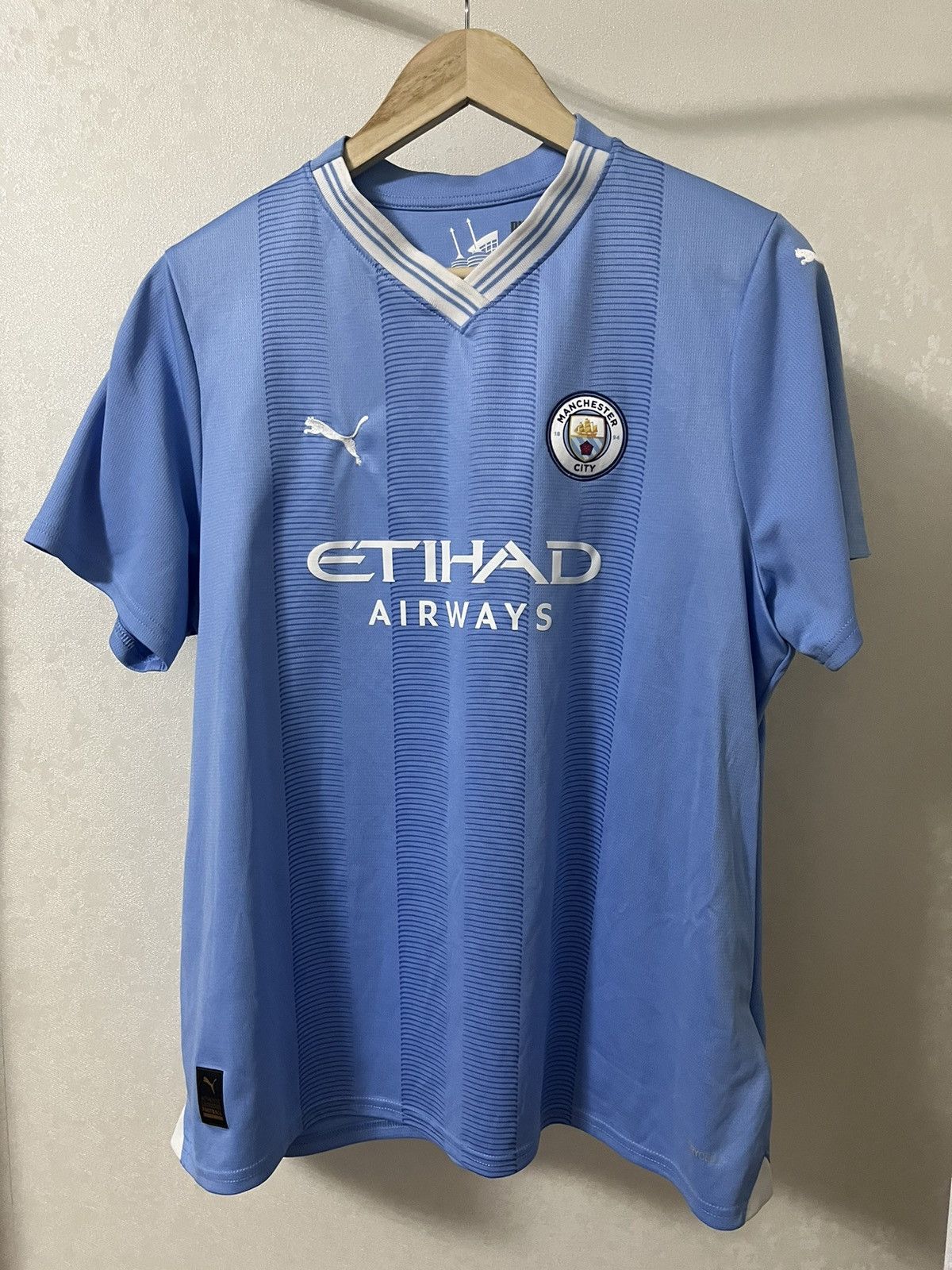 Vintage Puma Manchester City 2023/24 Home Jersey Size US XL / EU 56 / 4 - 1 Thumbnail