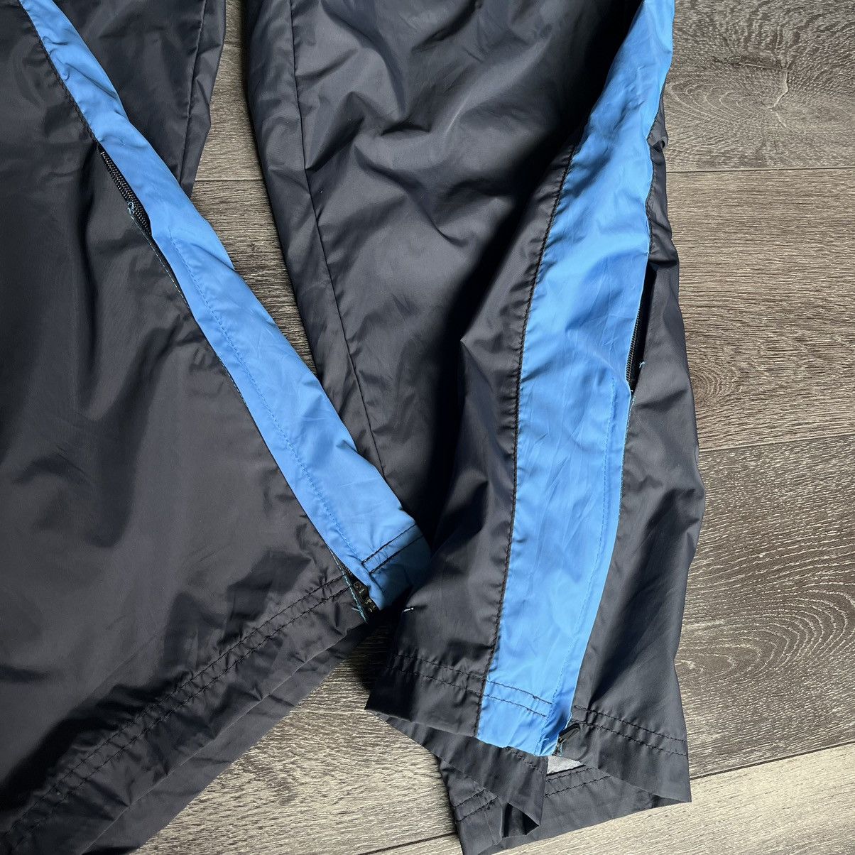 Nike Vintage 2000s Nike Basic Swoosh Nylon Striped Track Pants L Size US 34 / EU 50 - 3 Thumbnail