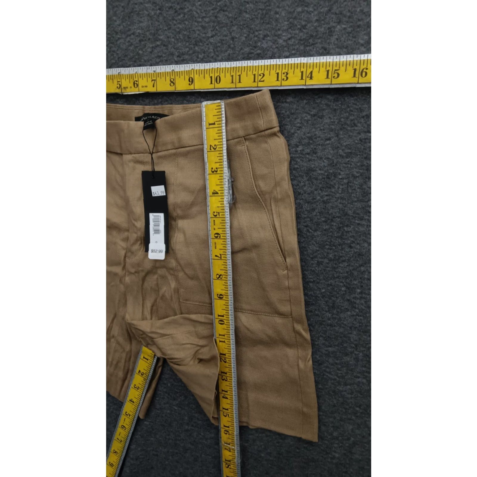 Banana Republic Banana Republic Women's Khaki Chino Shorts 0 Beige Regular Size 25" / US 0 / IT 36 - 4 Thumbnail