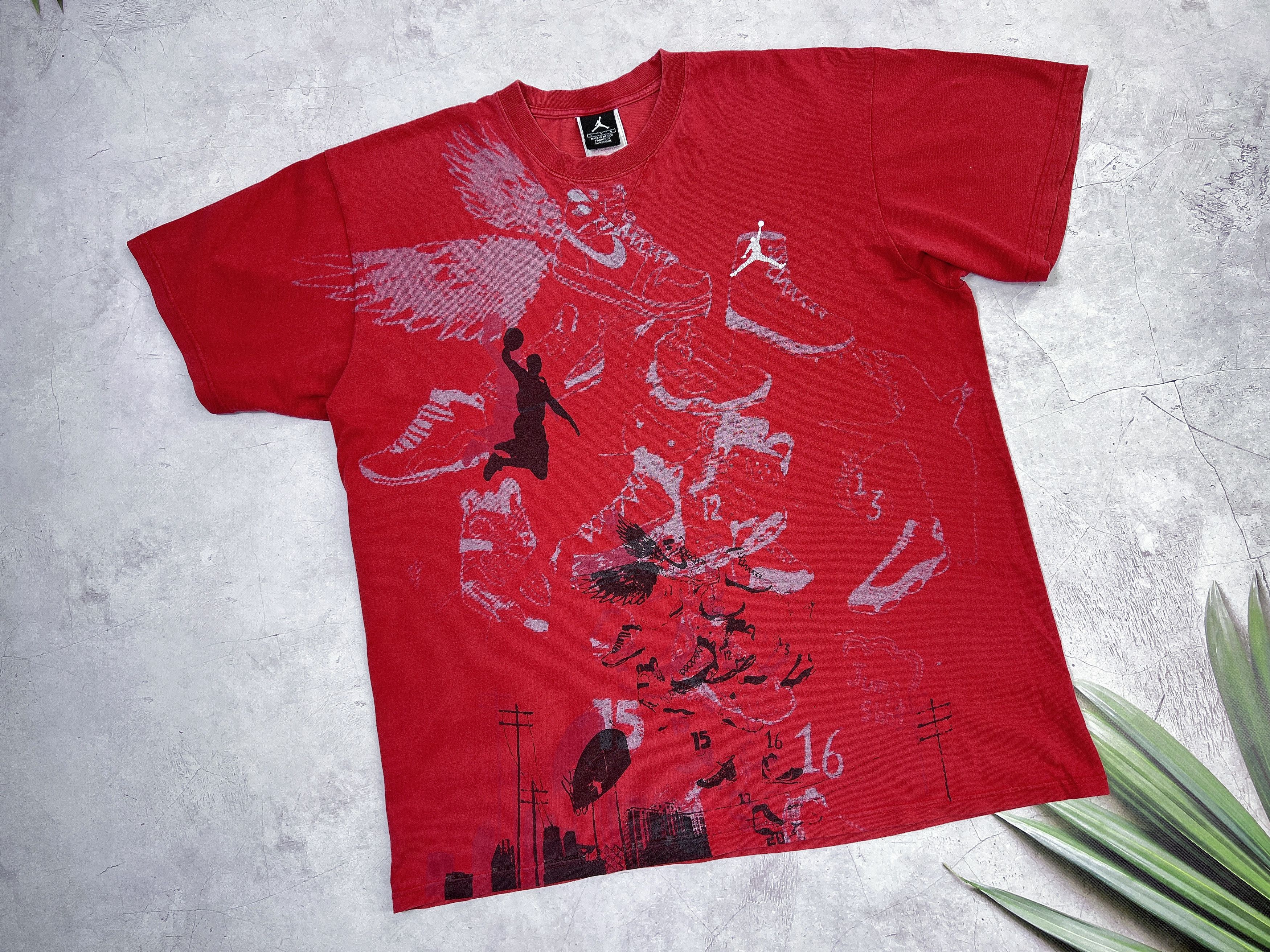Jordan Brand × NBA × Vintage Y2K Jordan T-Shirt Shoes All Over Print Logo Size US L / EU 52-54 / 3 - 1 Thumbnail