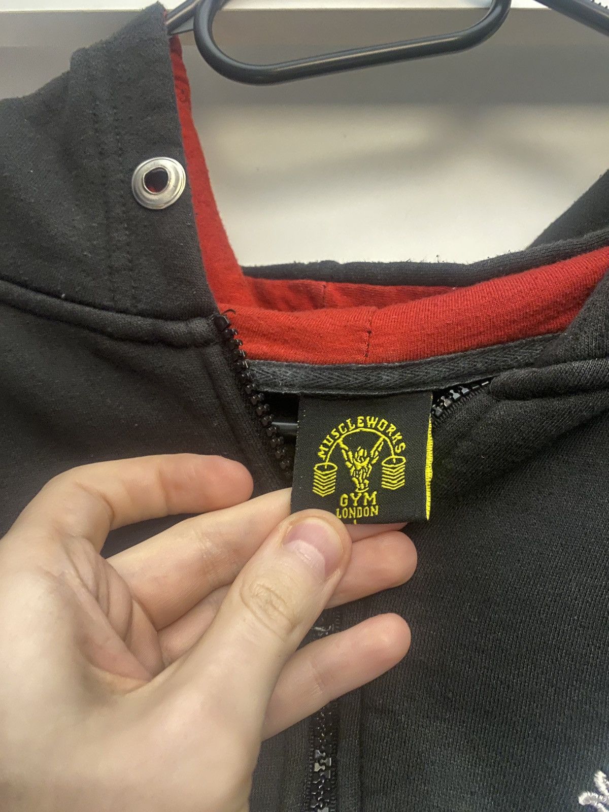 Vintage Gym london muscle works vintage zip raresweatshirt Size US L / EU 52-54 / 3 - 2 Thumbnail