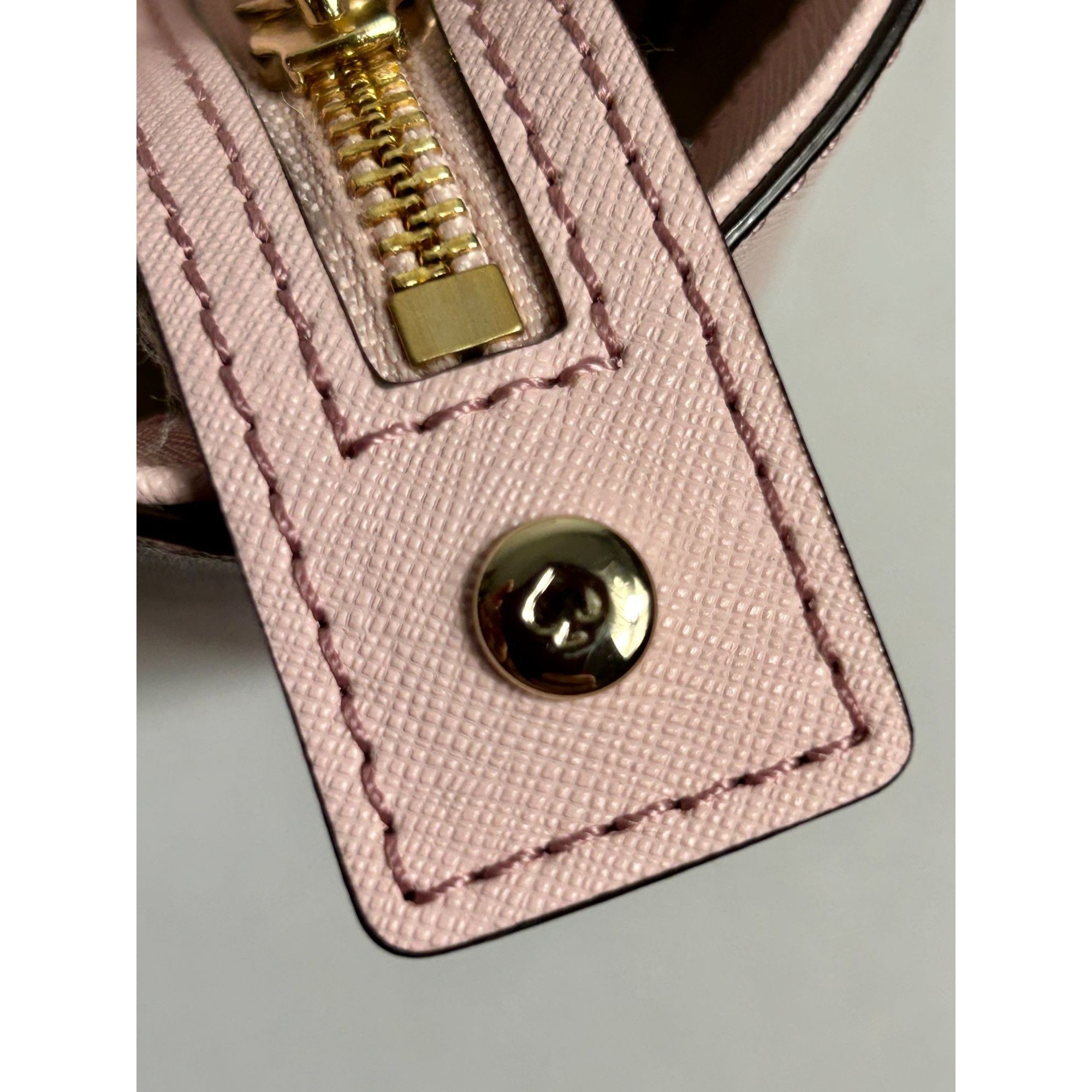 Kate Spade Kate Spade Textured Leather Handbag Tote in Pink Size ONE SIZE - 5 Thumbnail