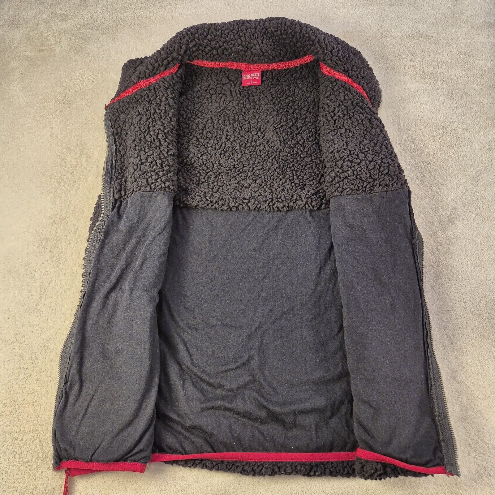 & Other Stories Ohio State OSU Buckeyes Full-Zip Sherpa Vest Size L Black Size US L / EU 52-54 / 3 - 5 Thumbnail
