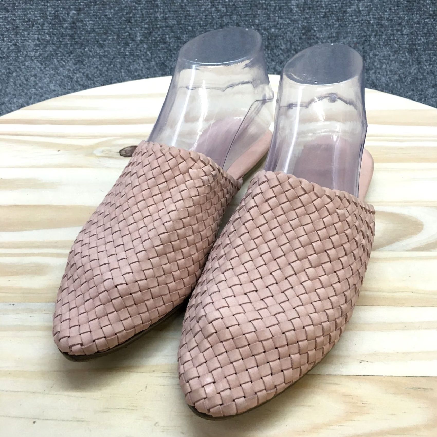 Vintage Universal Thread Sandals Womens 8 Pink Slip-On Almond Mule Flats Faux Leather Comfort Shoes Womens Footwear Size US 8 / IT 38 - 4 Thumbnail