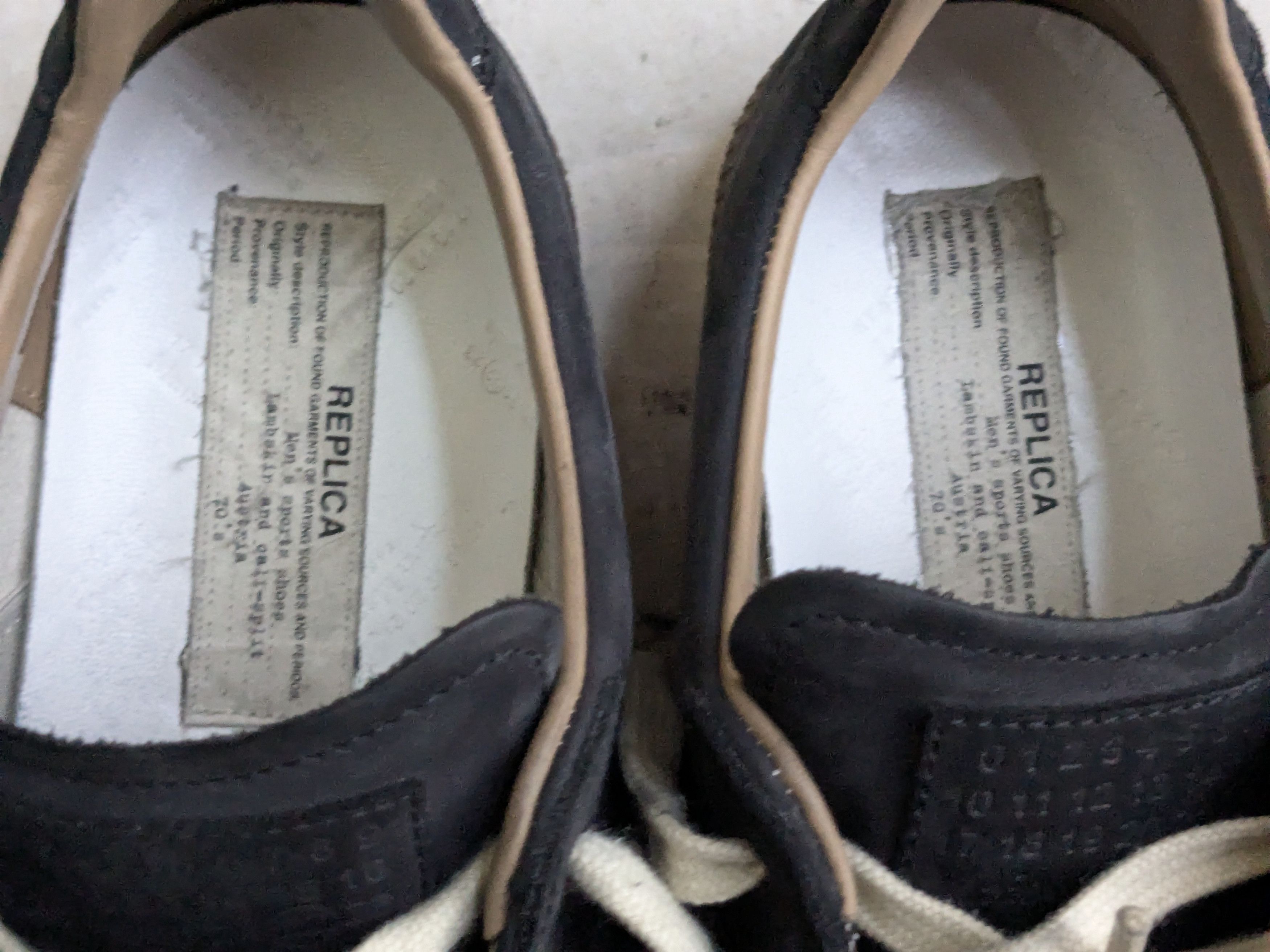 Maison Margiela Maison Margiela GAT Replica Paint Splatter 9 42 Black Size US 9 / EU 42 - 3 Thumbnail