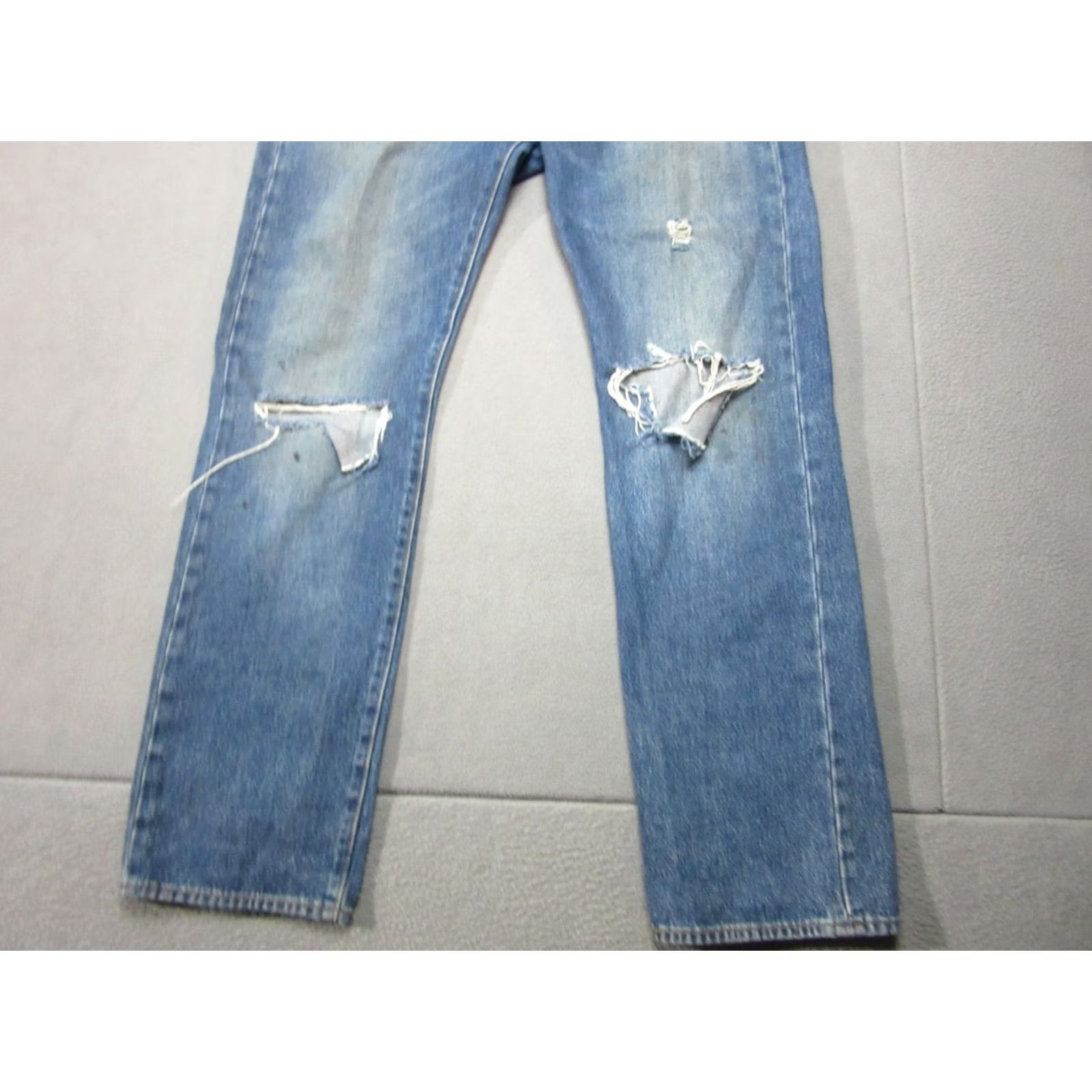 Levi's Item Specifications: Size: M Size US 36 / EU 52 - 2 Thumbnail