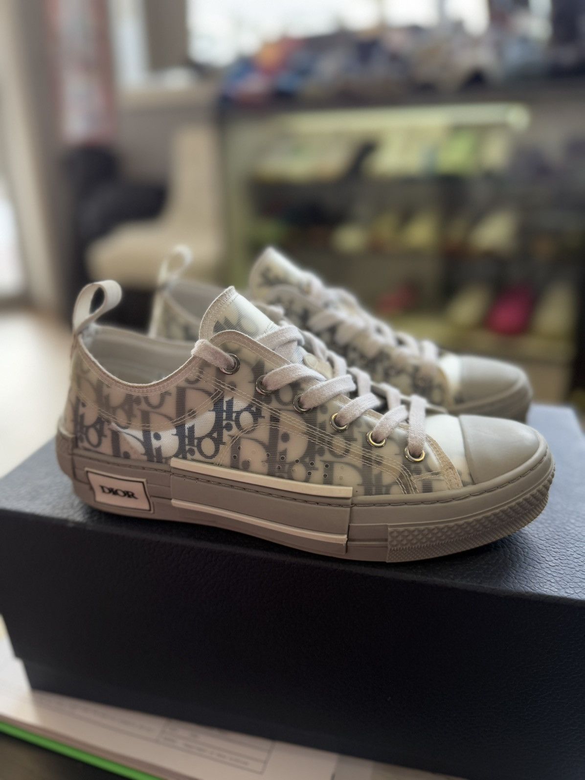 Dior Dior Low Top Canvas Oblique Sneaker Size 38EU/5US Size US 5 / EU 37 - 2 Thumbnail