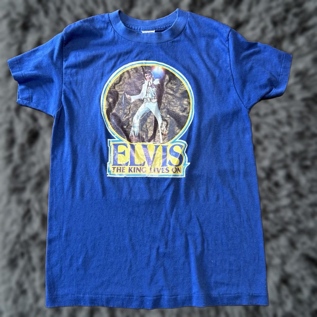 Hanes VINTAGE Elvis Presley T Shirt 1977 Blue Small 34/36 Hanes The King Lives On 23 long by 17 Size US S / EU 44-46 / 1 - 1 Thumbnail