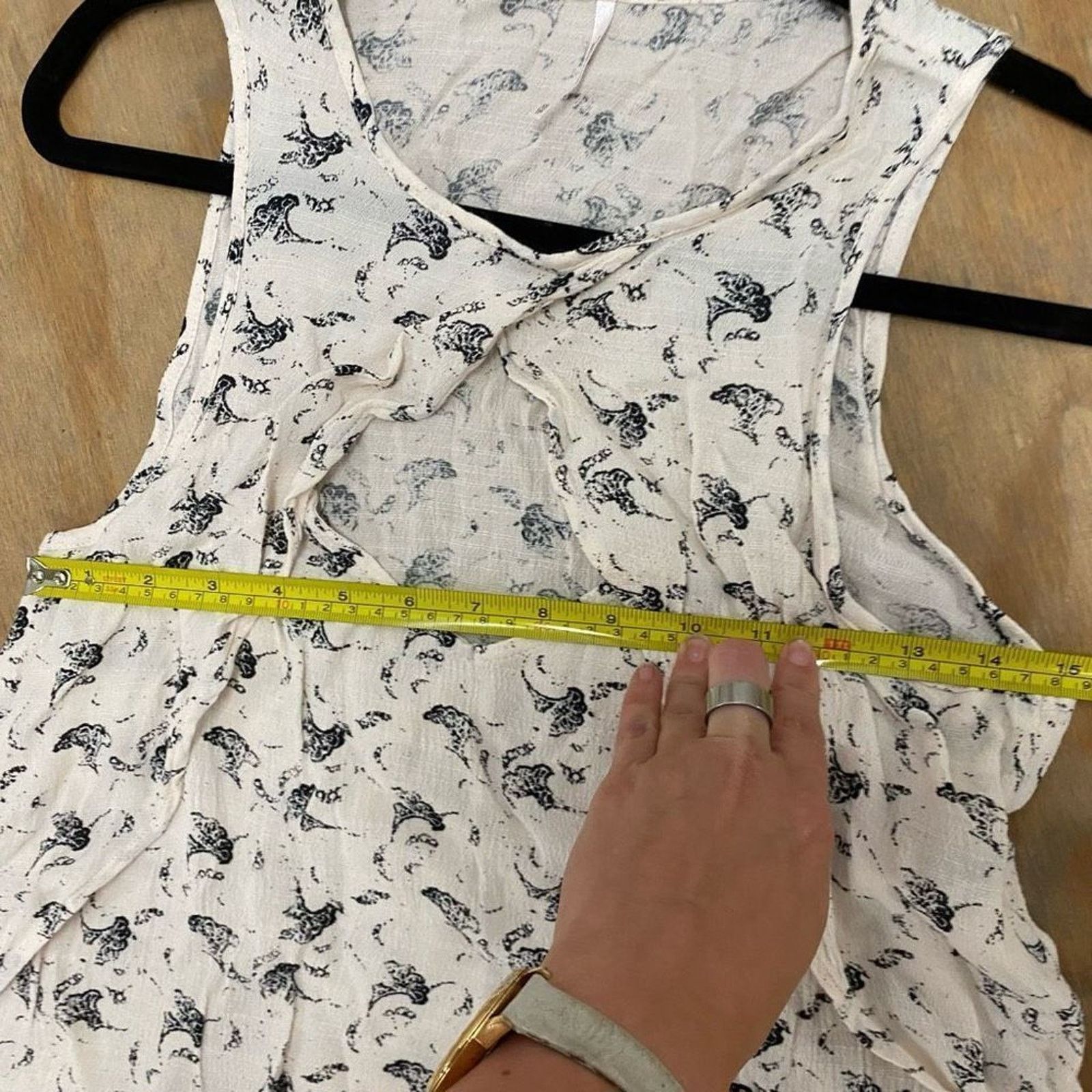 Free People Free People Crinkle Printed Look Through Top in Tea XS, $68 Size XS / US 0-2 / IT 36-38 - 10 Thumbnail