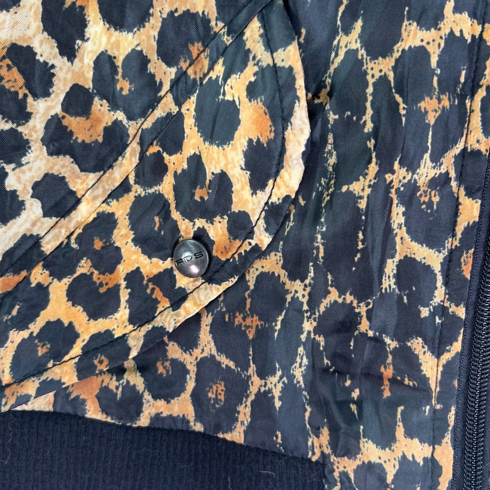 Vintage VINTAGE Rossodisera Leopard Print Crop Zip Front Bomber Jacket S Women Jacket XS Adult? (Wait) Size S / US 4 / IT 40 - 4 Thumbnail