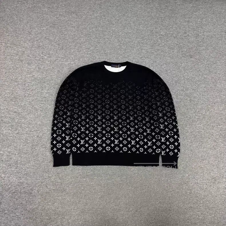 Louis Vuitton Louis Vuitton Presbyopic Gradient Logo Knit sweatshirt Size US L / EU 52-54 / 3 - 1 Thumbnail