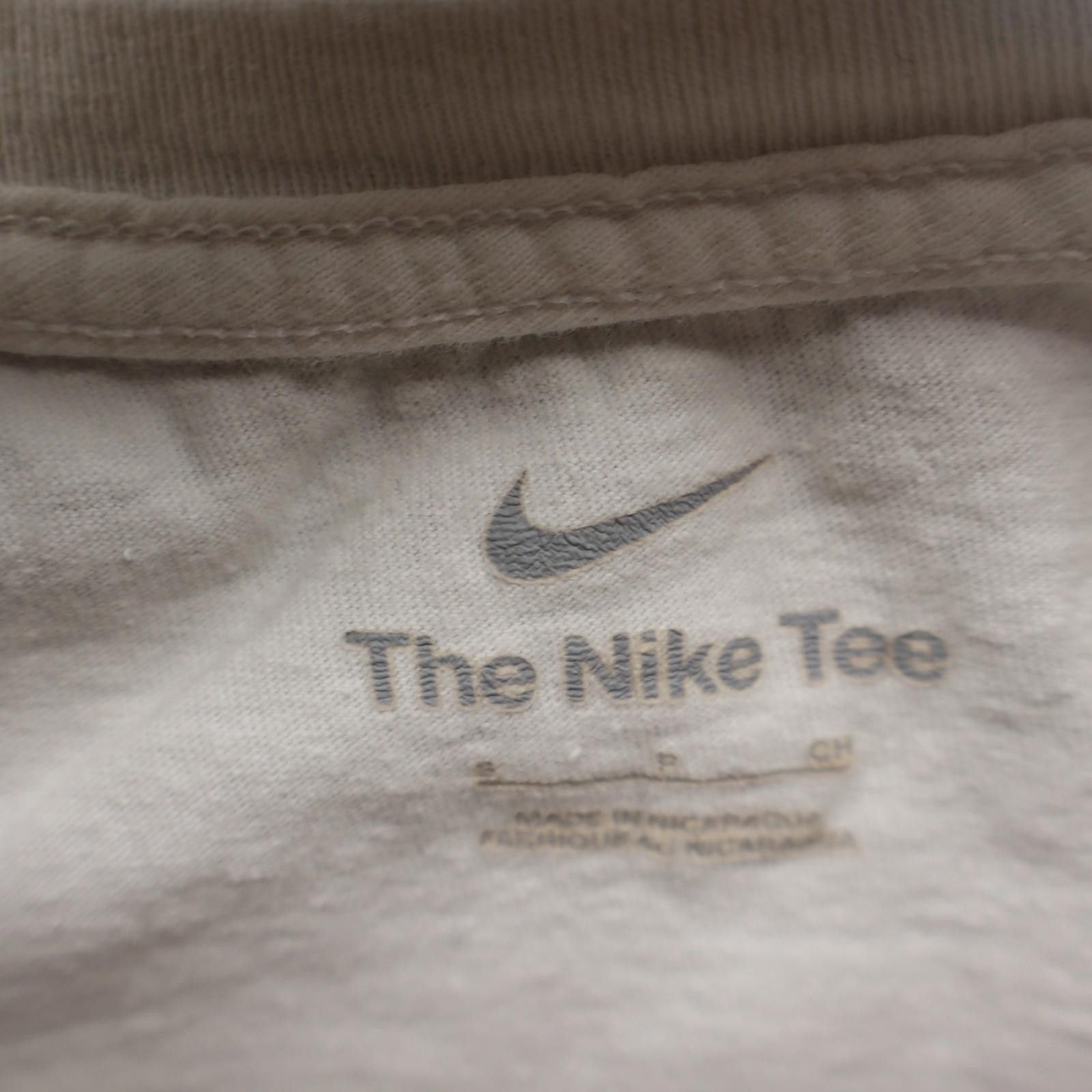 Nike Nike Men Small Short Sleeve Graphic Shirt Chinese New Years Size US S / EU 44-46 / 1 - 5 Thumbnail