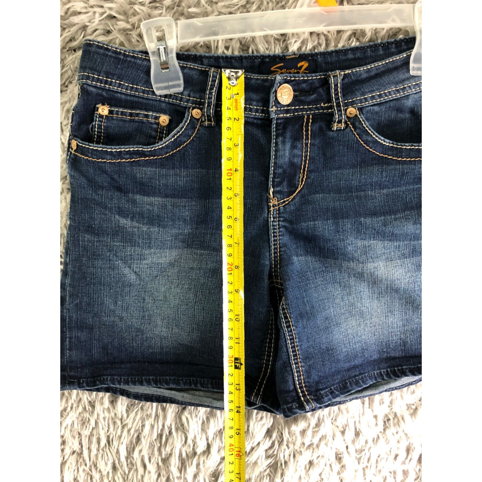 Vintage Seven7 Womens Size 8 Mid Rise Dark Wash Boyfriend Blue Jean Shorts Size 30" / US 8 / IT 44 - 3 Thumbnail