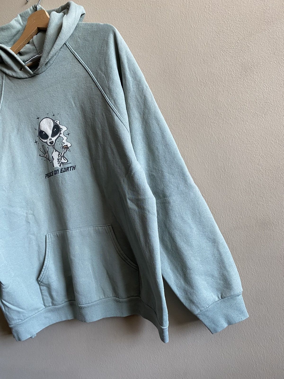 Alien Workshop Vintage Screen Stars Alien Peace on Earth Hoodie Size US XL / EU 56 / 4 - 5 Thumbnail