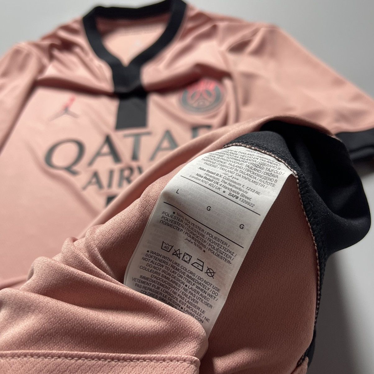 Nike NWT PSG NIKE 2024/2025 FOOTBALL THIRD JERSEY #14 DESIRE DOUE Size US L / EU 52-54 / 3 - 15 Thumbnail