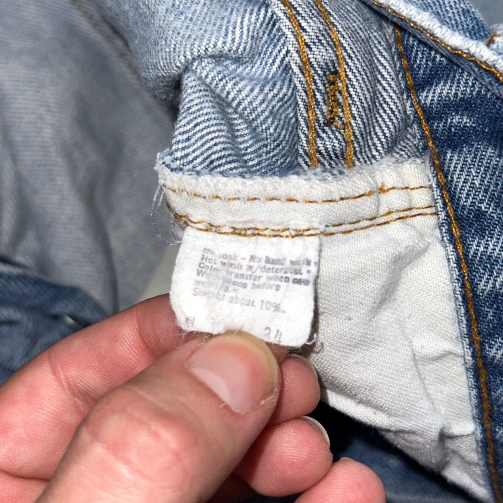 Levi's VINTAGE Levi's 501 Jeans 80s Redline Selvedge USA XX Light Wash 30x34 28 Regular Men Blue Cotton Denim Straight Jeans Mens Size US 28 / EU 44 - 7 Thumbnail