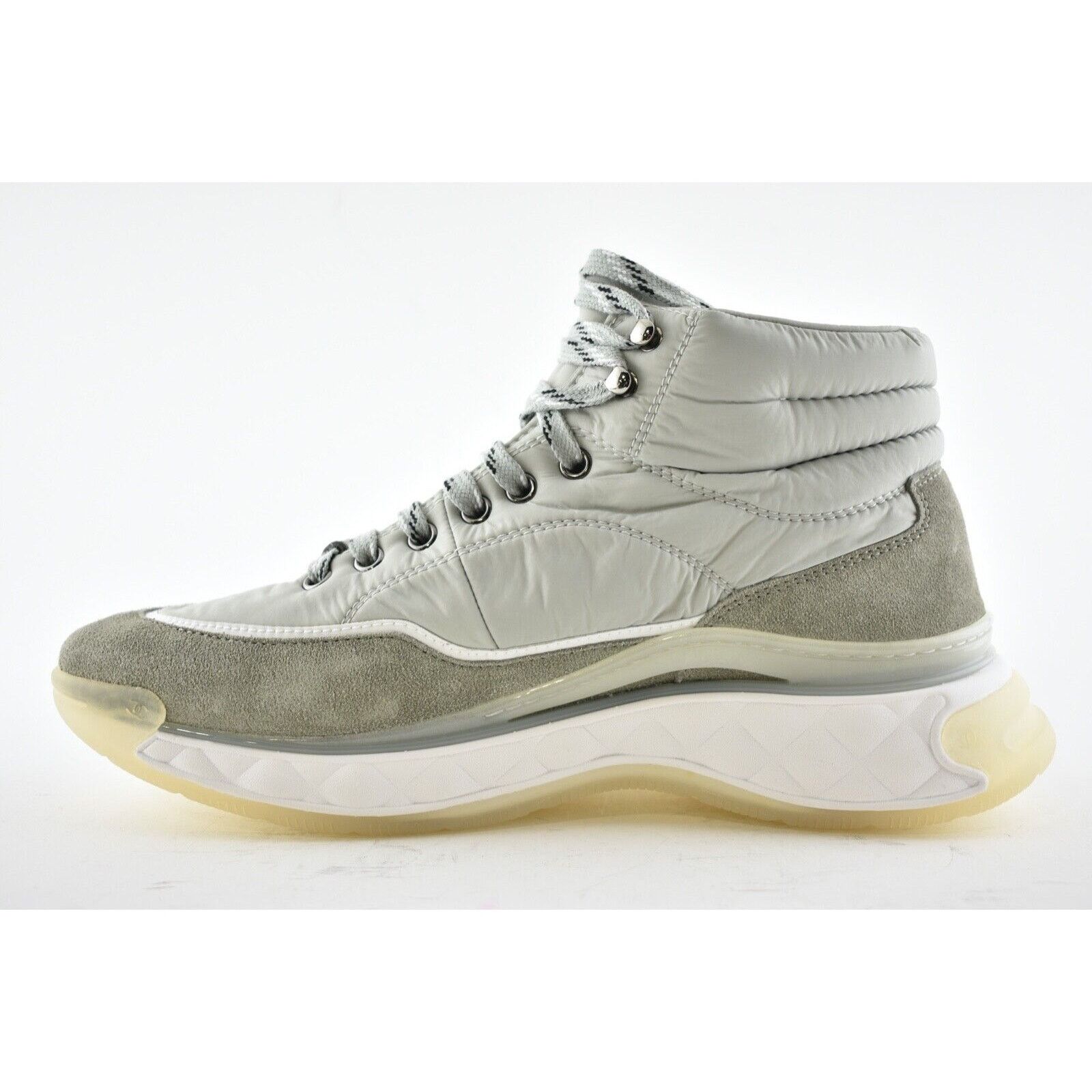 Chanel 19B Platform CC Logo Lace High Top Trainer Sneaker 41 Size US 11 / IT 41 - 8 Thumbnail