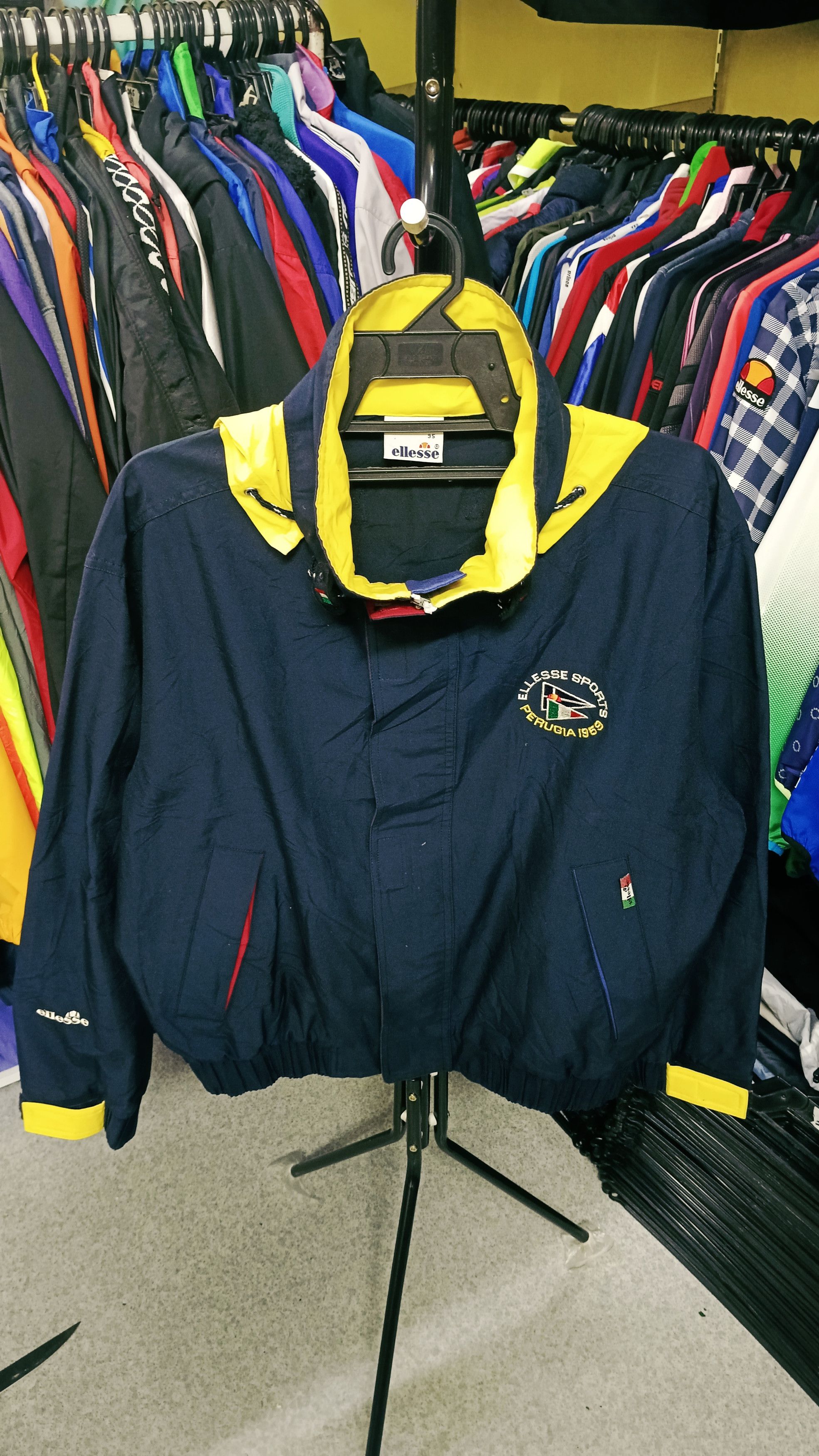 Ellesse Vintage Ellesse Sports Jacket Size US M / EU 48-50 / 2 - 1 Thumbnail