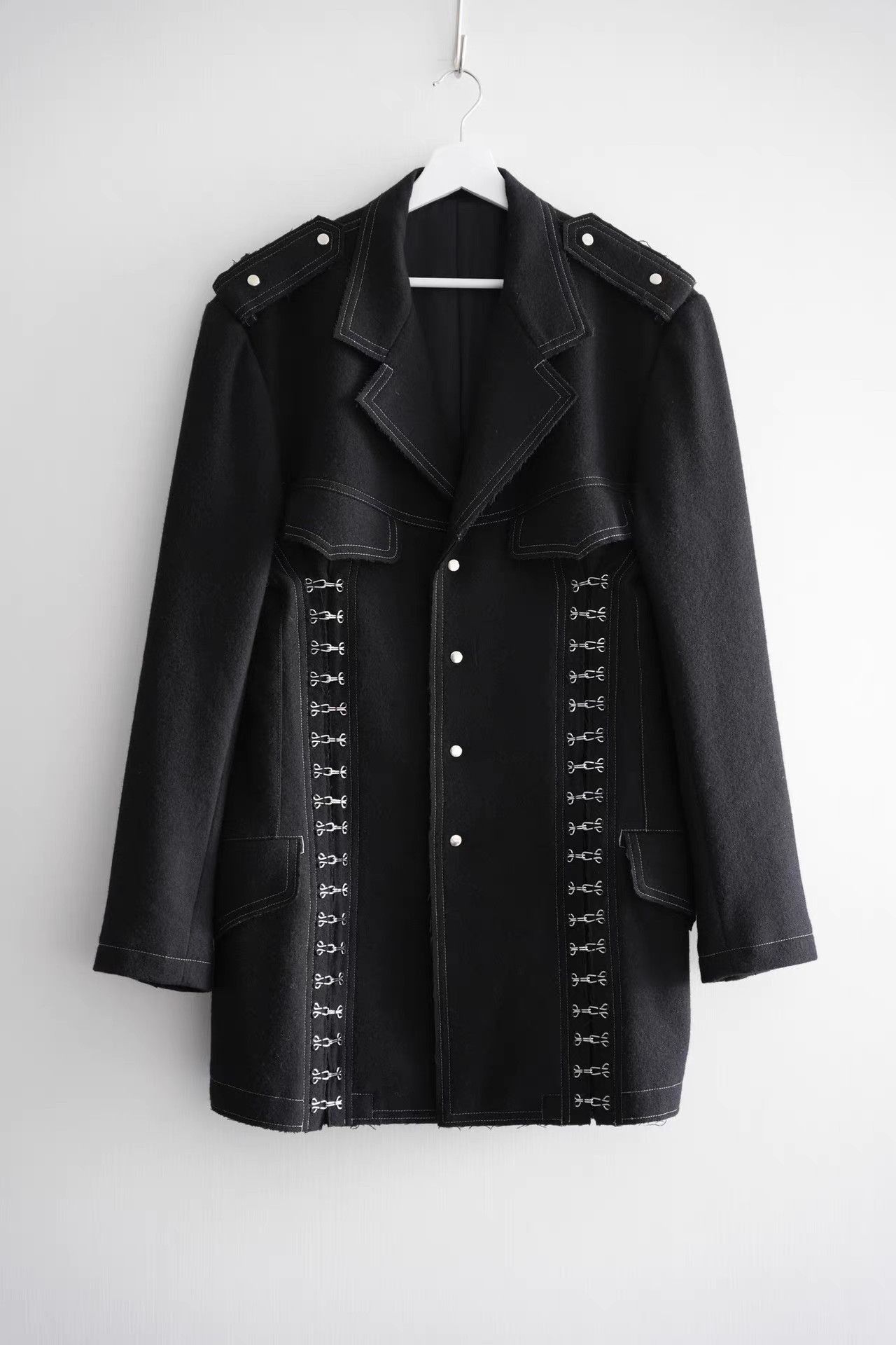 Yohji Yamamoto Black Structured Coat with Contrast Stitching Size US M / EU 48-50 / 2 - 1 Thumbnail