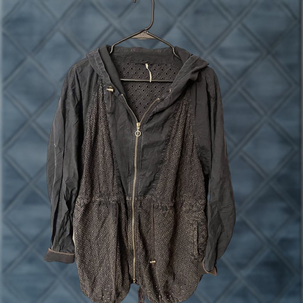 Free People VINTAGE Free People Black Cotton Hooded Parka Jacket Womens Medium Casual Travel Size M / US 6-8 / IT 42-44 - 1 Thumbnail
