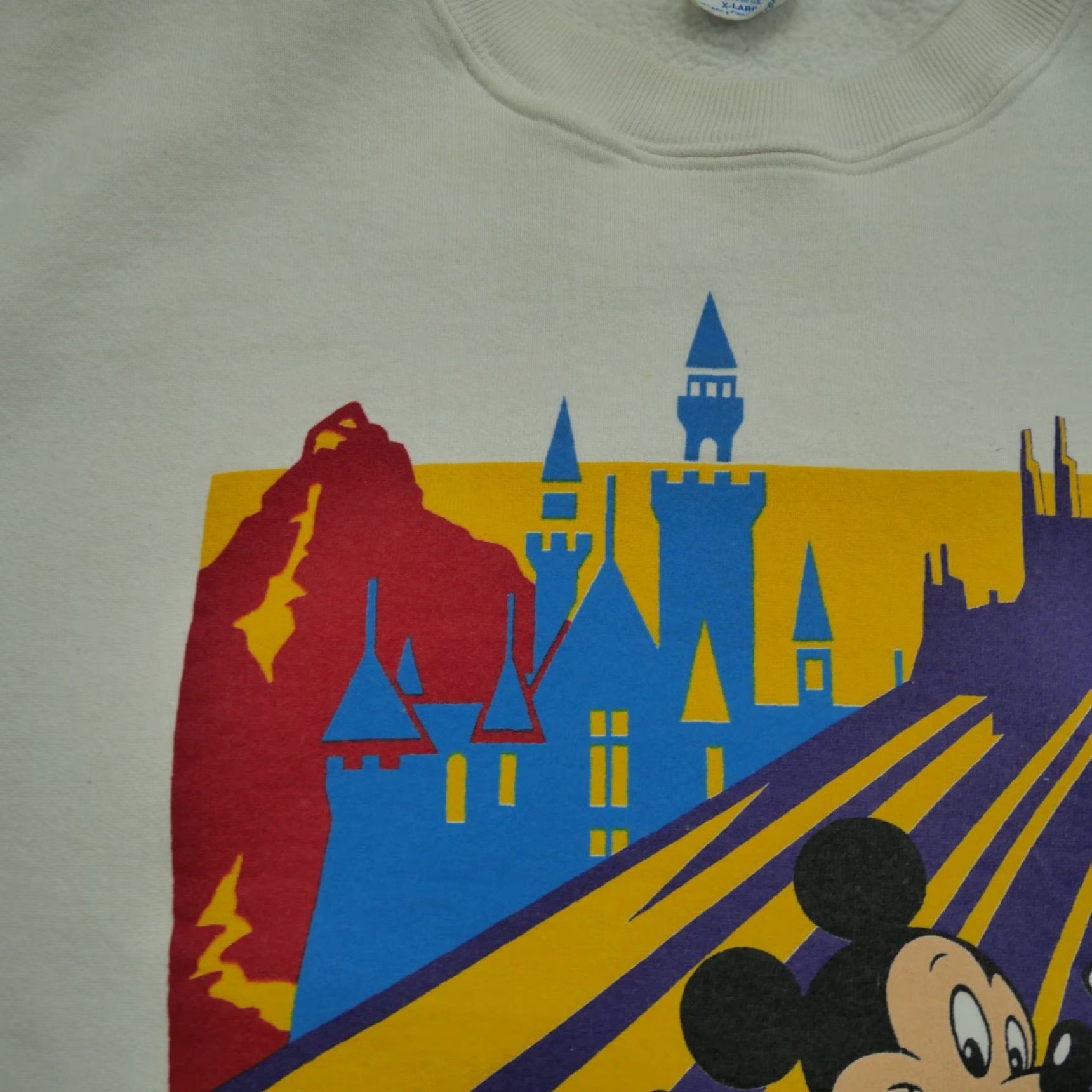 Disney VINTAGE Disney Sweatshirt Mens XL White 80s Mickey Mouse Pullover Crew Neck Graphic Print Logo Winter Holiday Sweatshirt Size US XL / EU 56 / 4 - 5 Thumbnail