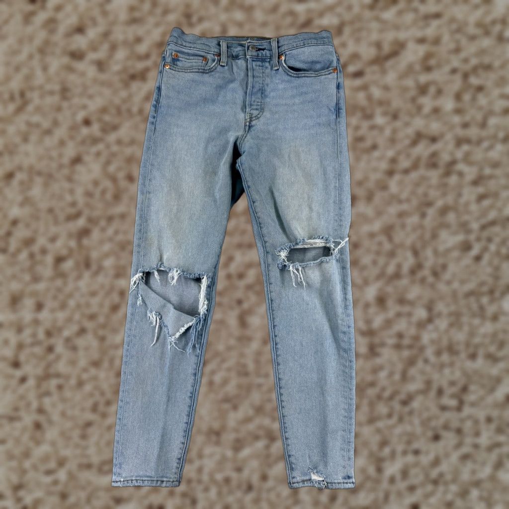 Levi's Levis Jeans Women 28 Blue Denim Wedgie Fit Distressed Button 27x27 Premium Pant Regular Rise Mid Vintage: No Size 28" / US 6 / IT 42 - 1 Thumbnail