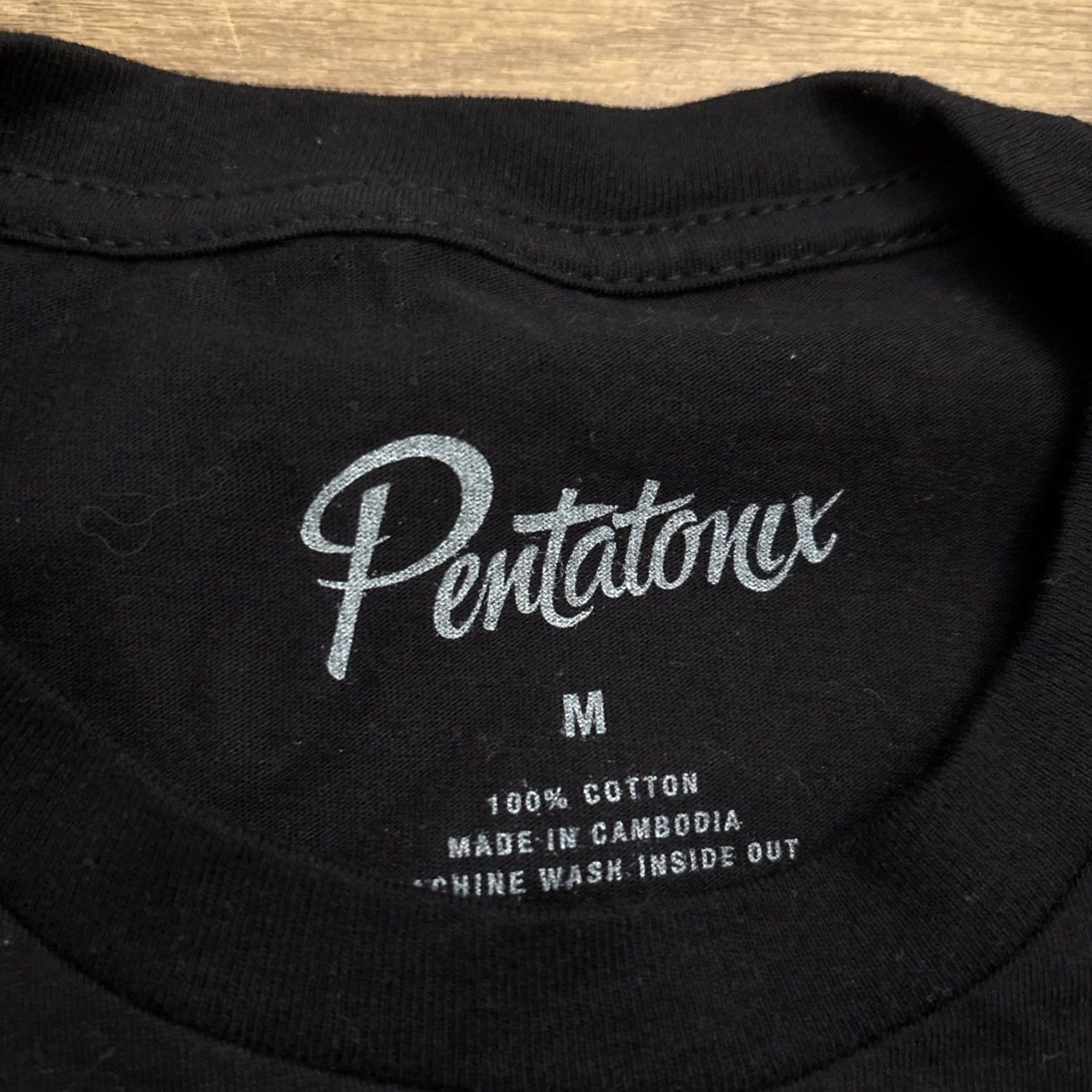 Vintage PENTATONIX 2019 Hallelujah Christmas Tour T-Shirt Mens Large Black Band Concert Tee Size US L / EU 52-54 / 3 - 3 Thumbnail