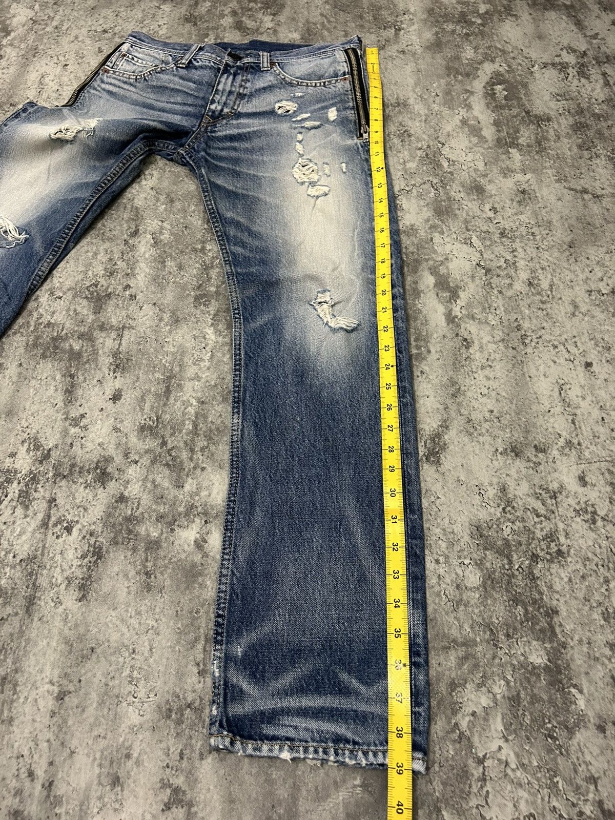Japanese Brand RNA Inch Distressed Ripped Jeans Size US 30 / EU 46 - 22 Thumbnail