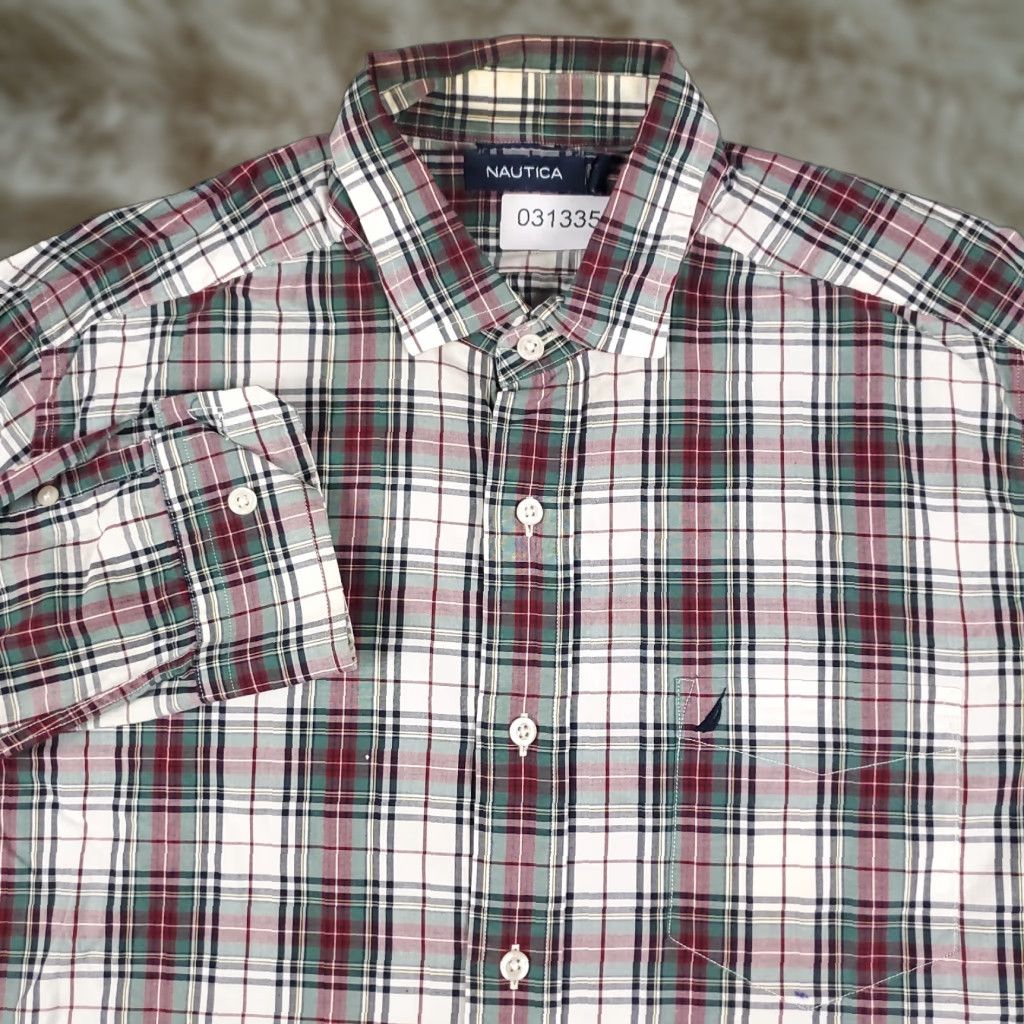 Nautica Nautica Shirt Mens Large Gray Red Plaid Button-Up Long Sleeve Casual Business Formal Workwear 90s Modern Preppy Mens Size US L / EU 52-54 / 3 - 1 Thumbnail